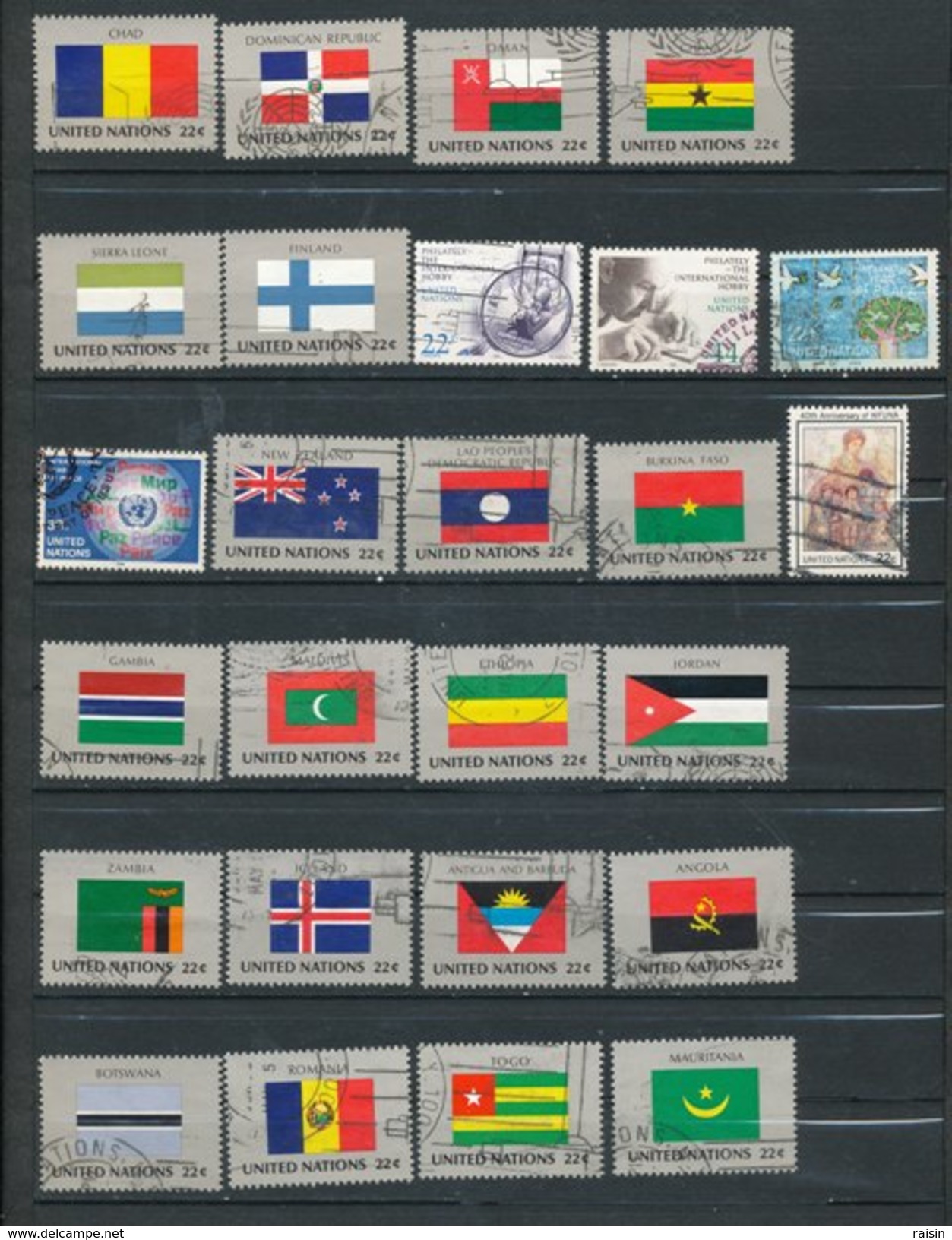 ONU New York Petite collection lot de plus de 600 timbres différents