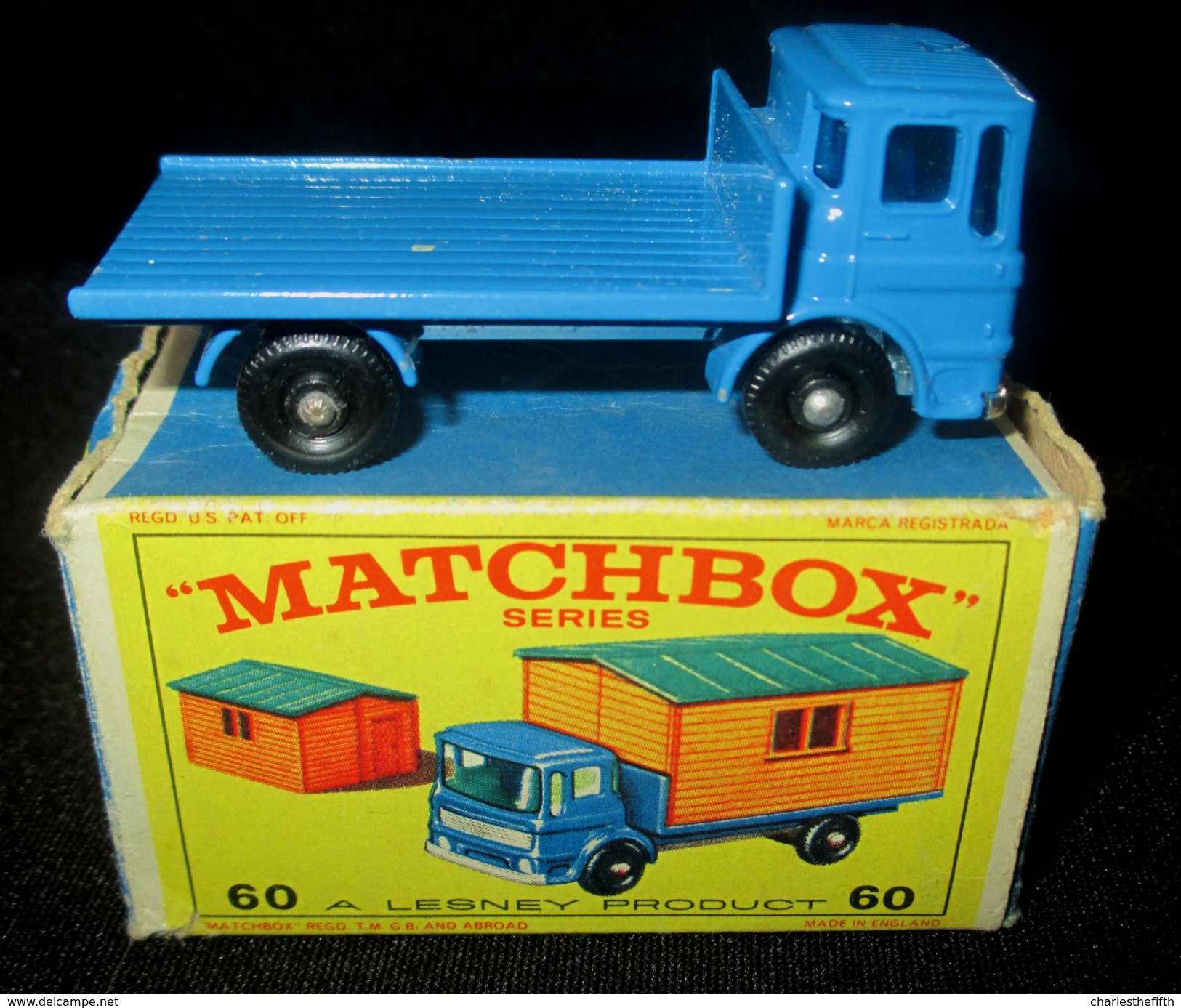 LESNEY - MATCHBOX *** NR 60 TRUCK WITH SITE HUT -  ORIGINAL BOX - VOITURE CONDITION D - EN BOITE ORIGINALE *** 1965 ! - Jouets Anciens