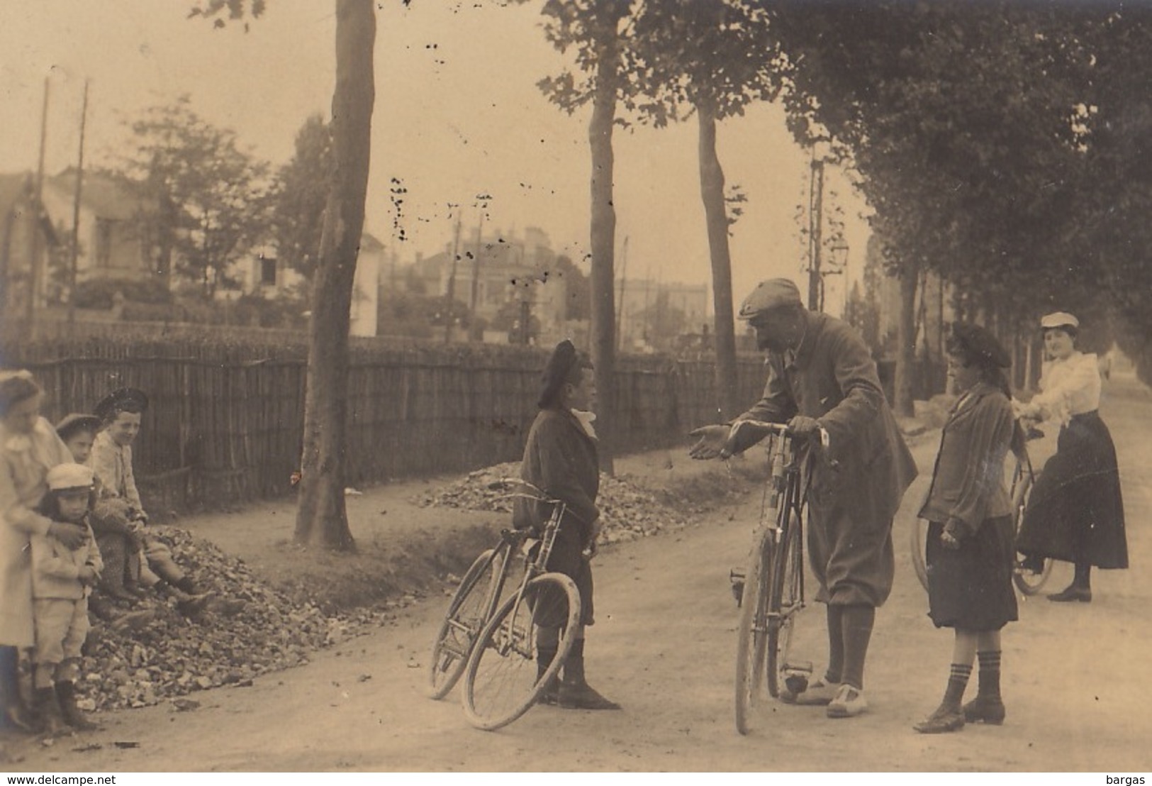 Photo Sur Carton Vélo Cycle Cycliste Animée - Cyclisme