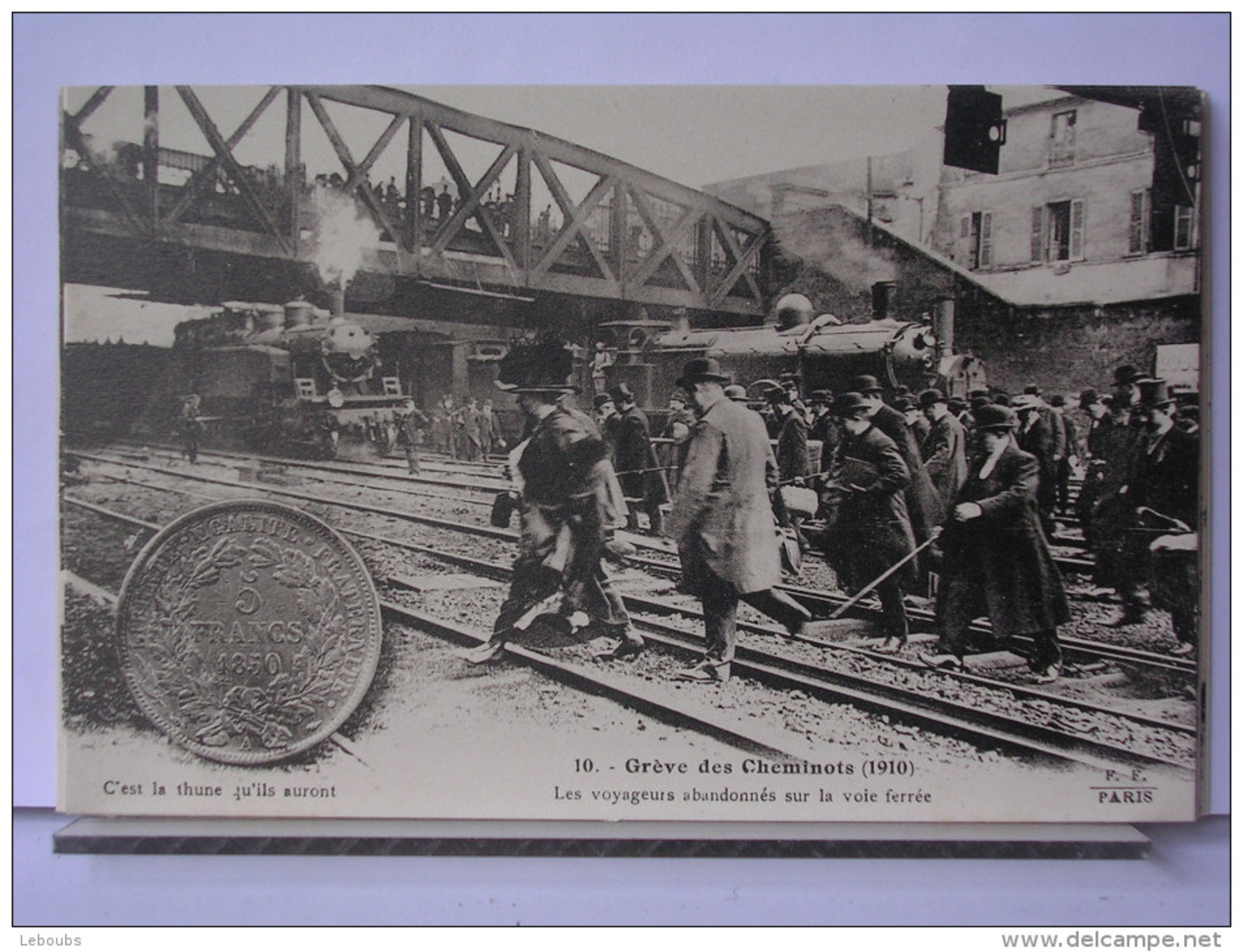 PARIS - GREVE DES CHEMINOTS (1910) - REPRODUCTION - 10 - LES VOYAGEURS ABANDONNES SUR LA VOIE FERREE - Metro, Stations
