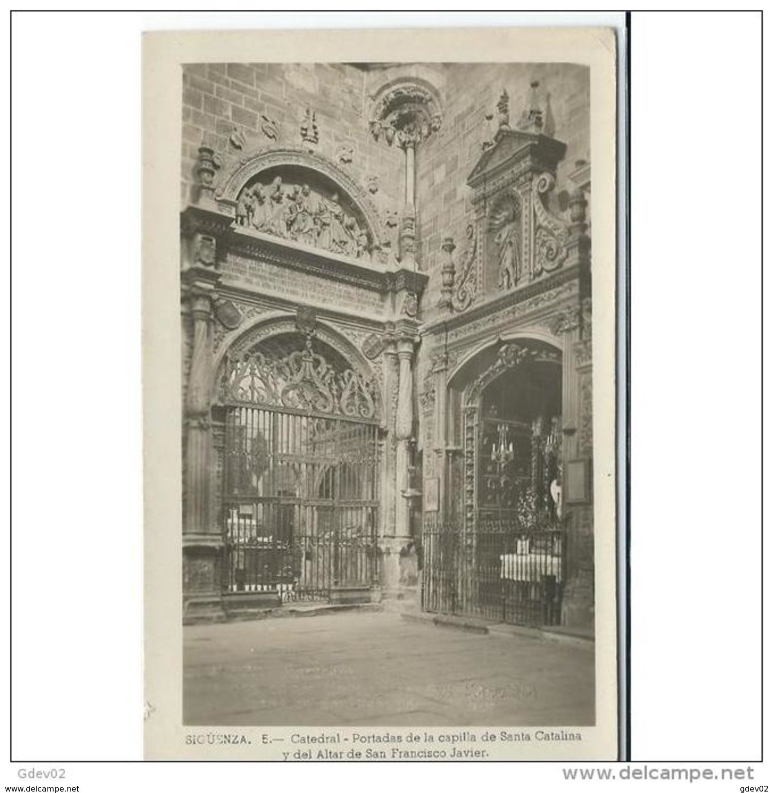 GDLJRTP6766-LFTD12759.Tarjeta Postal DE GUADALAJARA.Portada,ARTE.escultura,CAPILLAS En La CATEDRAL DE SIGÚENZA - Guadalajara