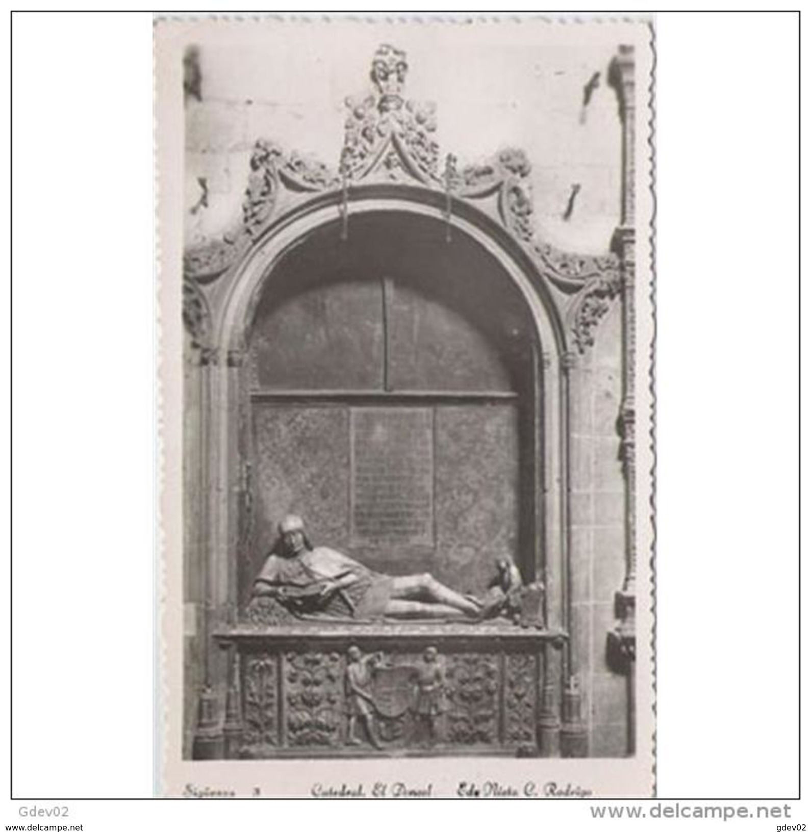 GDLJRTP6773CPA-LFTD2743TBES.Tarjeta Postal DE GUADALAJARA.ARTE.Escultura Y SEPULTURA DE EL DONCEL.CATEDRAL DE SIGÜENZA - Guadalajara