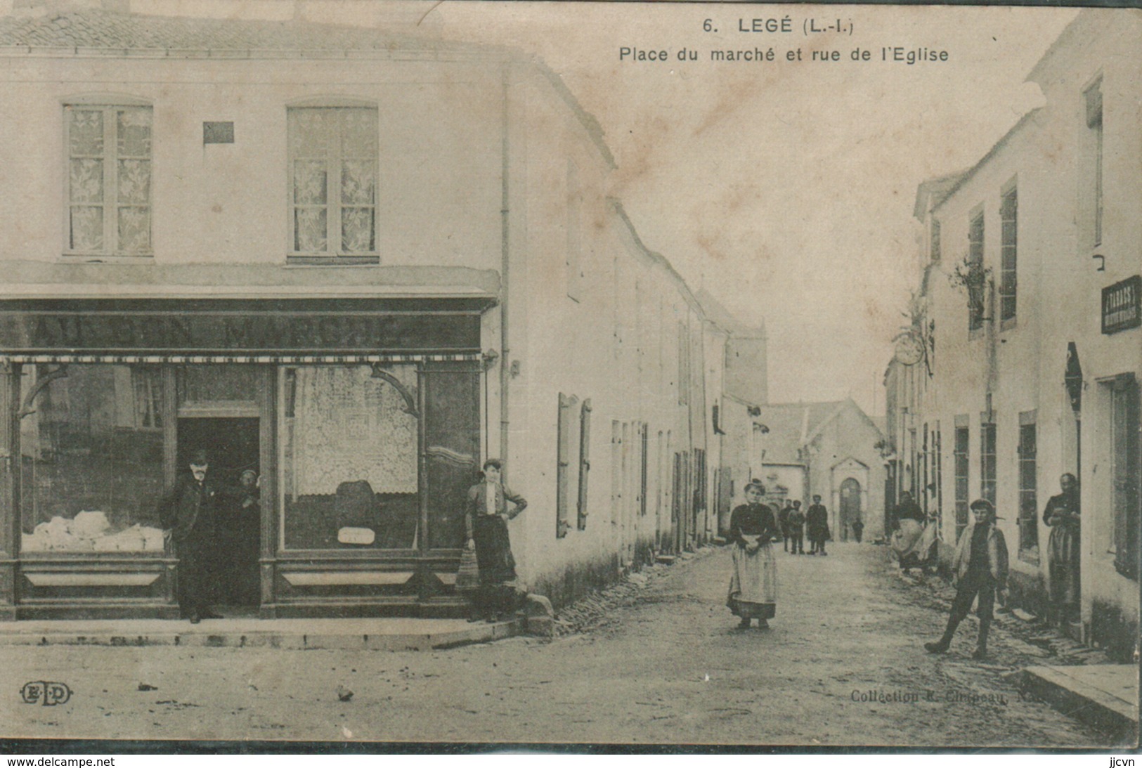 Legé - Place Du Marché Et Rue De L' Eglise - Legé