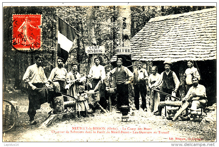 AE 903 / C P A   NEUILLY-LE-BISSON  (61) LE CAMP DES BOERS  CHANTIERS DE SABOTIERS DANS LA FORET DE MENIL BROUT - Sonstige & Ohne Zuordnung