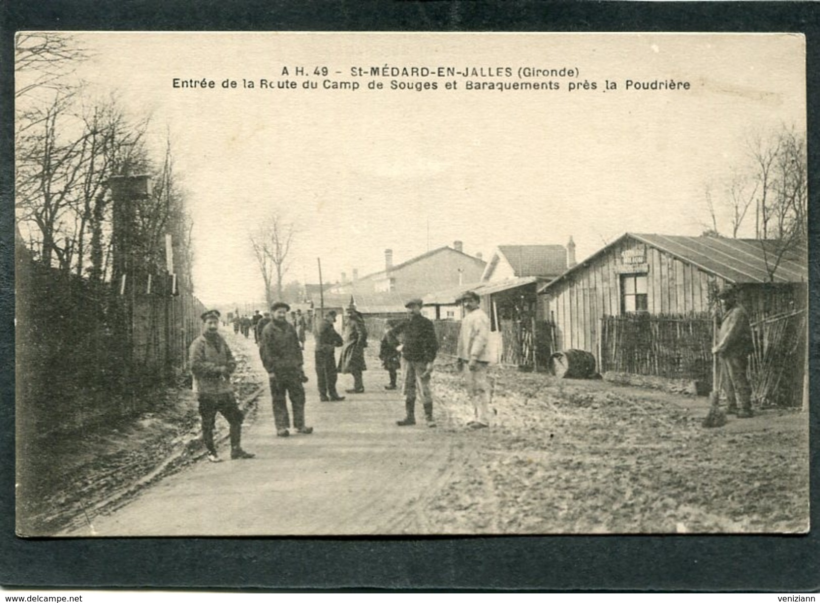 CPA - ST MEDARD EN JALLES - Entrée De La Route Du Camp De Souges Et Baraquements, Très Animé - Other & Unclassified