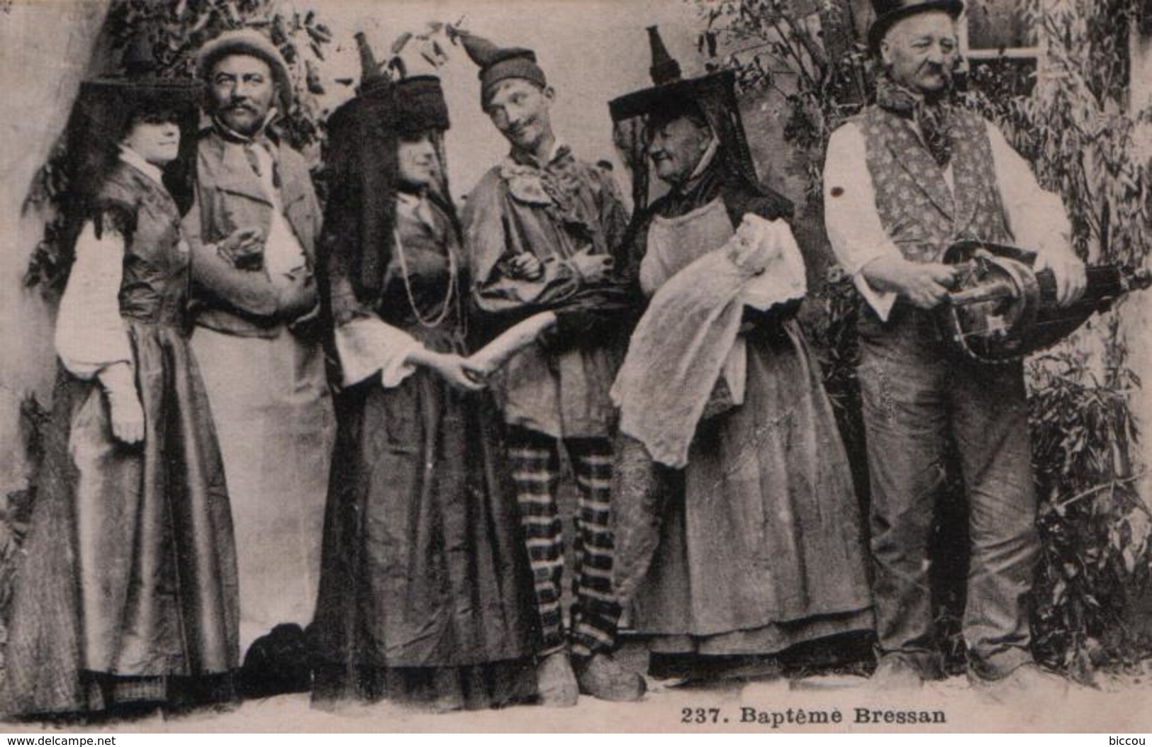 CP Baptême Bressan - N°237 (Costumes - Folklore - Régionalisme - Instrument De Musique Vielle) - Costumi