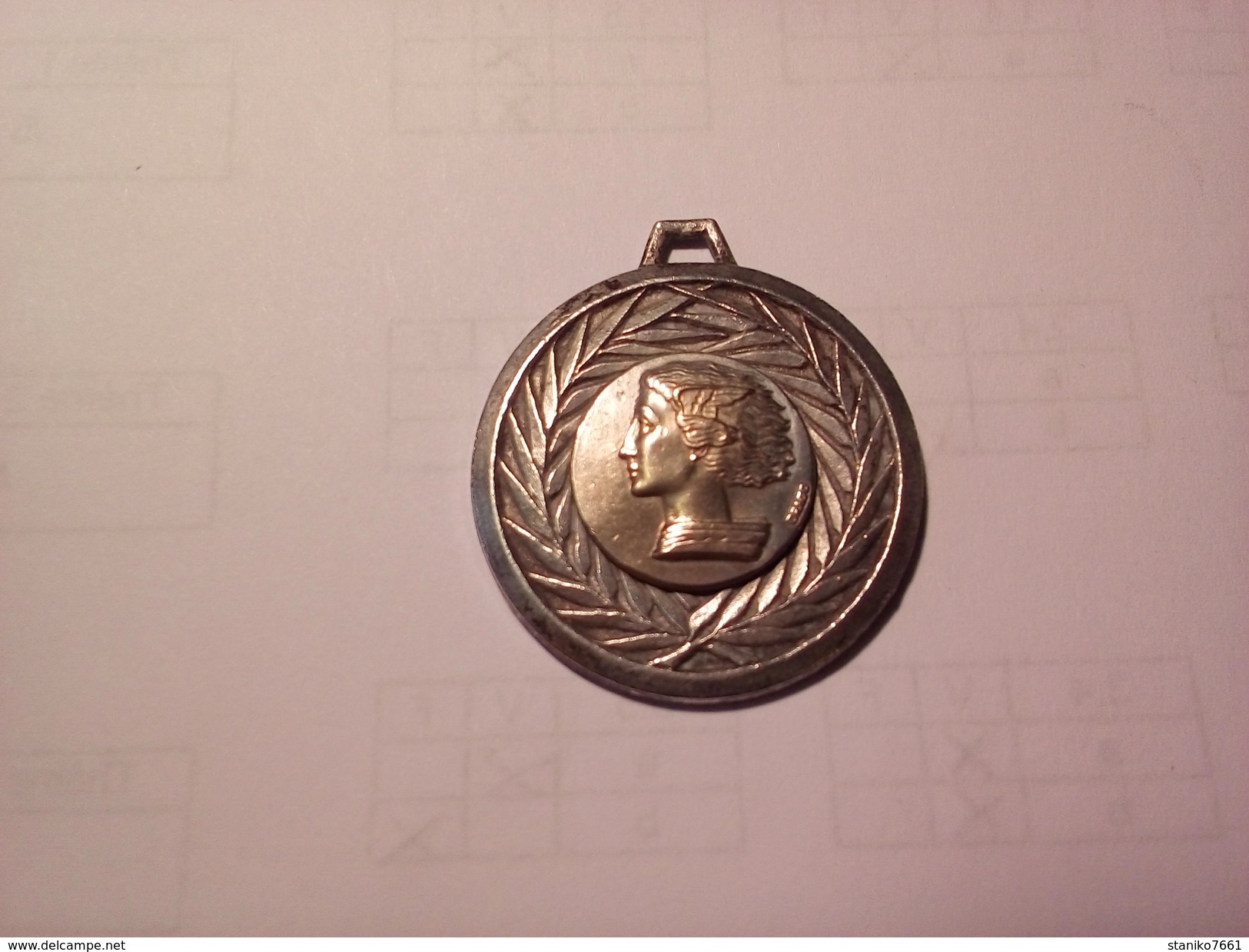 MEDAILLE METAL A IDENTIFIER PAR DRAGO RECOMPENSE DE SPORTS - Autres & Non Classés