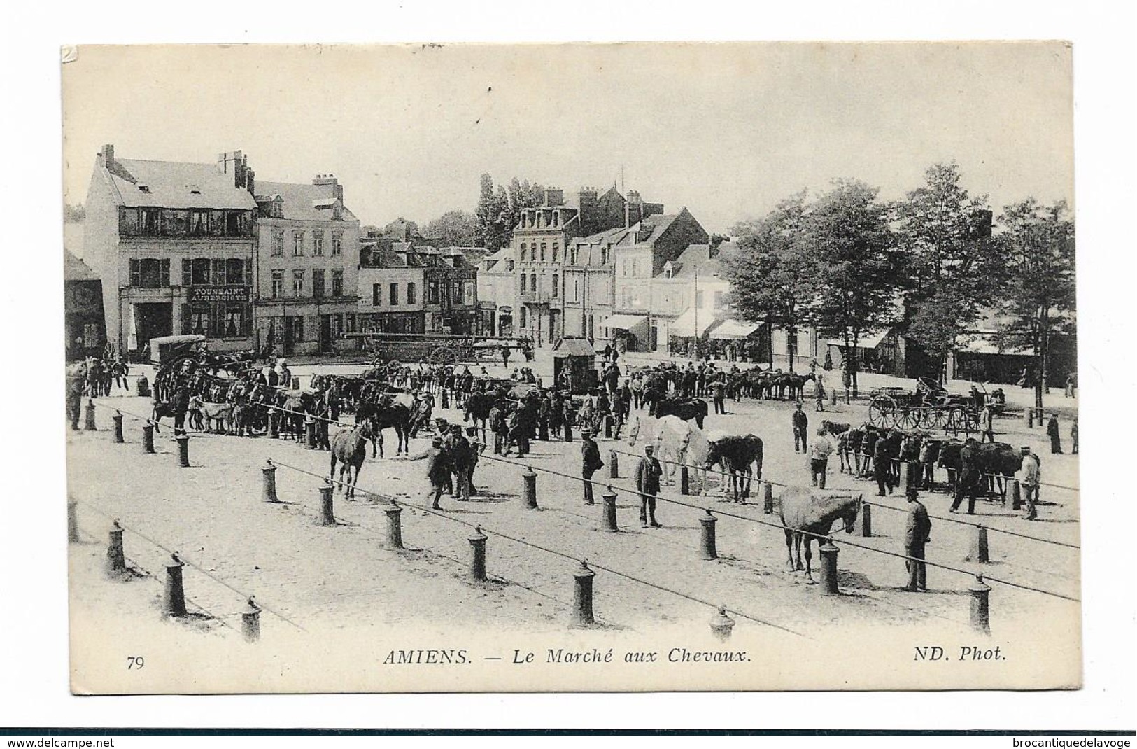 CPA 80 AMIENS Le Marché Aux Chevaux - Amiens