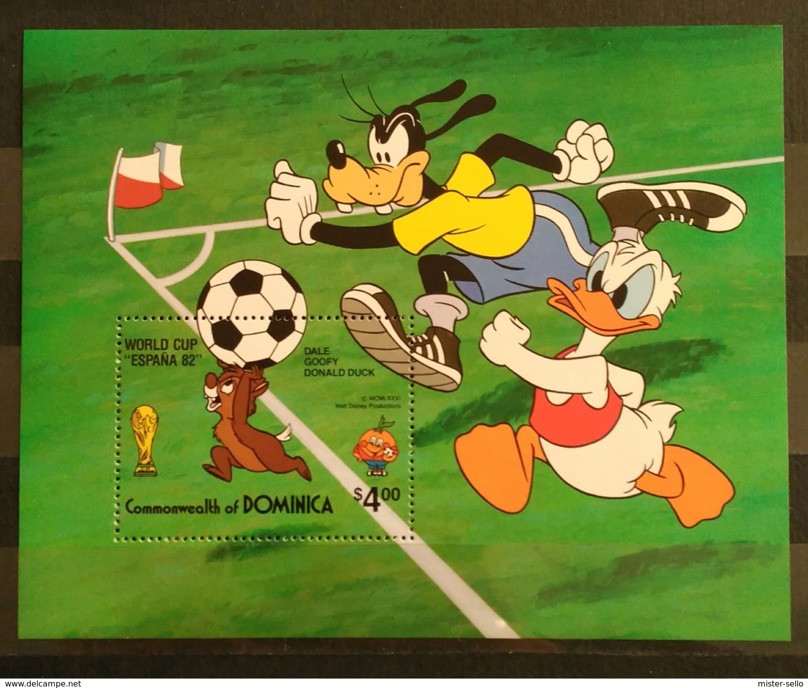 DOMINICA 1982 Football World Cup - Spain - Walt Disney Cartoon Characters. NUEVO - MNH ** - 1982 – Espagne