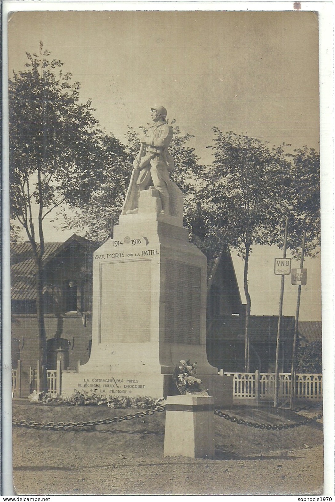 PAS DE CALAIS - 62 -  DROCOURT - VICOIGNE - NOEUX - Monument Aux Morts -Carte Photo - Wissant