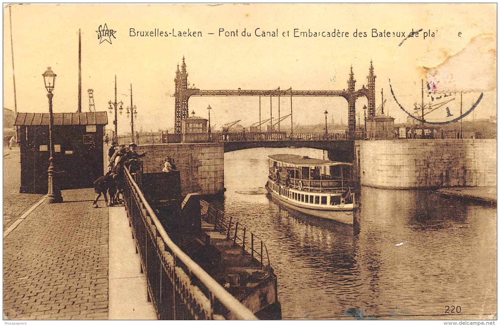 Laeken - Pont Du Canale Et Embarcadère Des Bateaux De Plaisance - Laeken