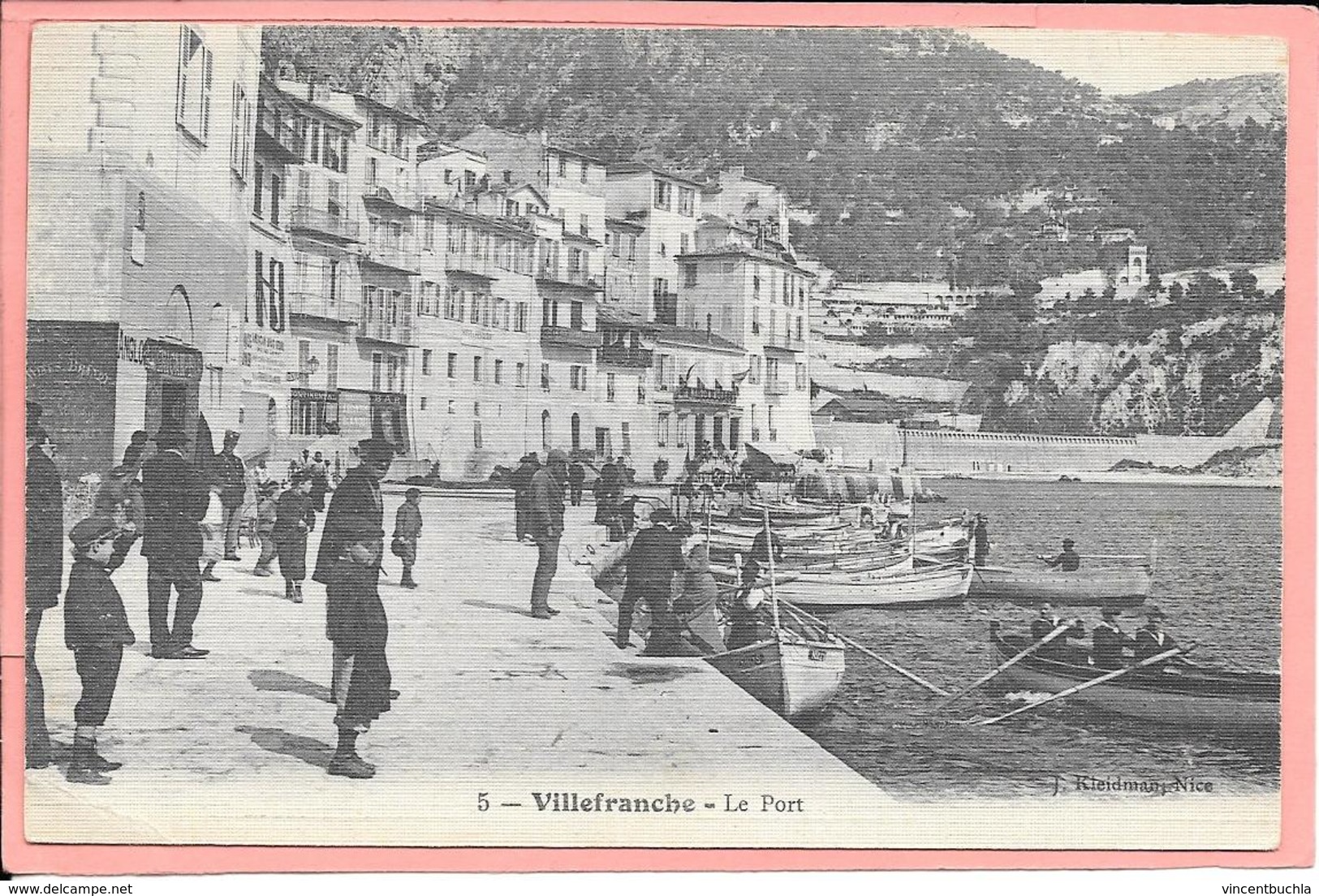 Villefranche-sur-Mer - Le Port Animée Toilée - Villefranche-sur-Mer