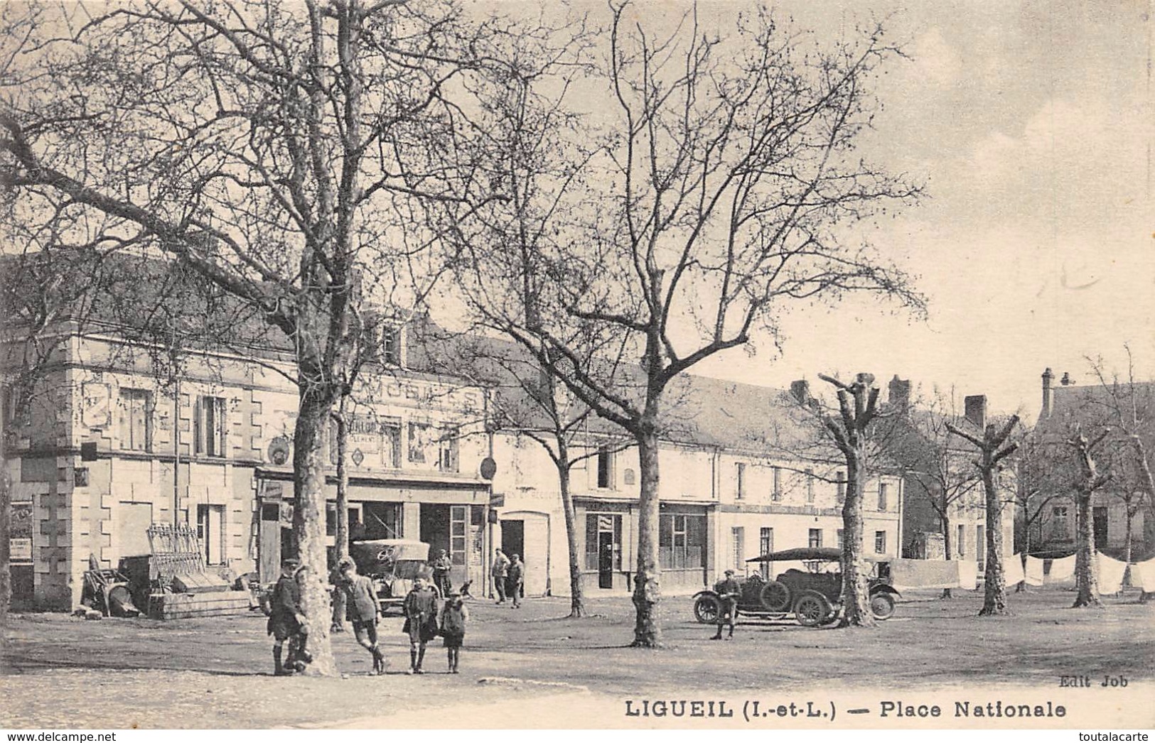 CPA 37 LIGUEIL PLACE NATIONALE - Autres & Non Classés