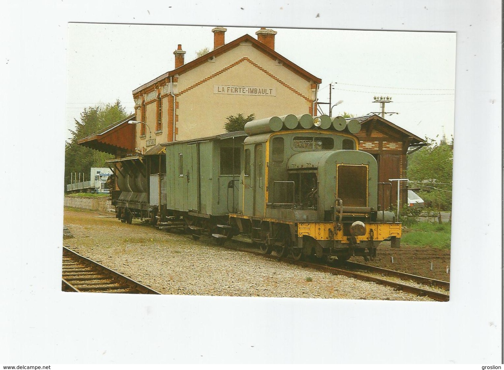 LA FERTE IMBAULT (41) 102 LIGNE DU BLANC A ARGENT. TRAIN DESHERBEUR EN GARE LOCOTRACTEUR BA 12 (1988) - Altri & Non Classificati