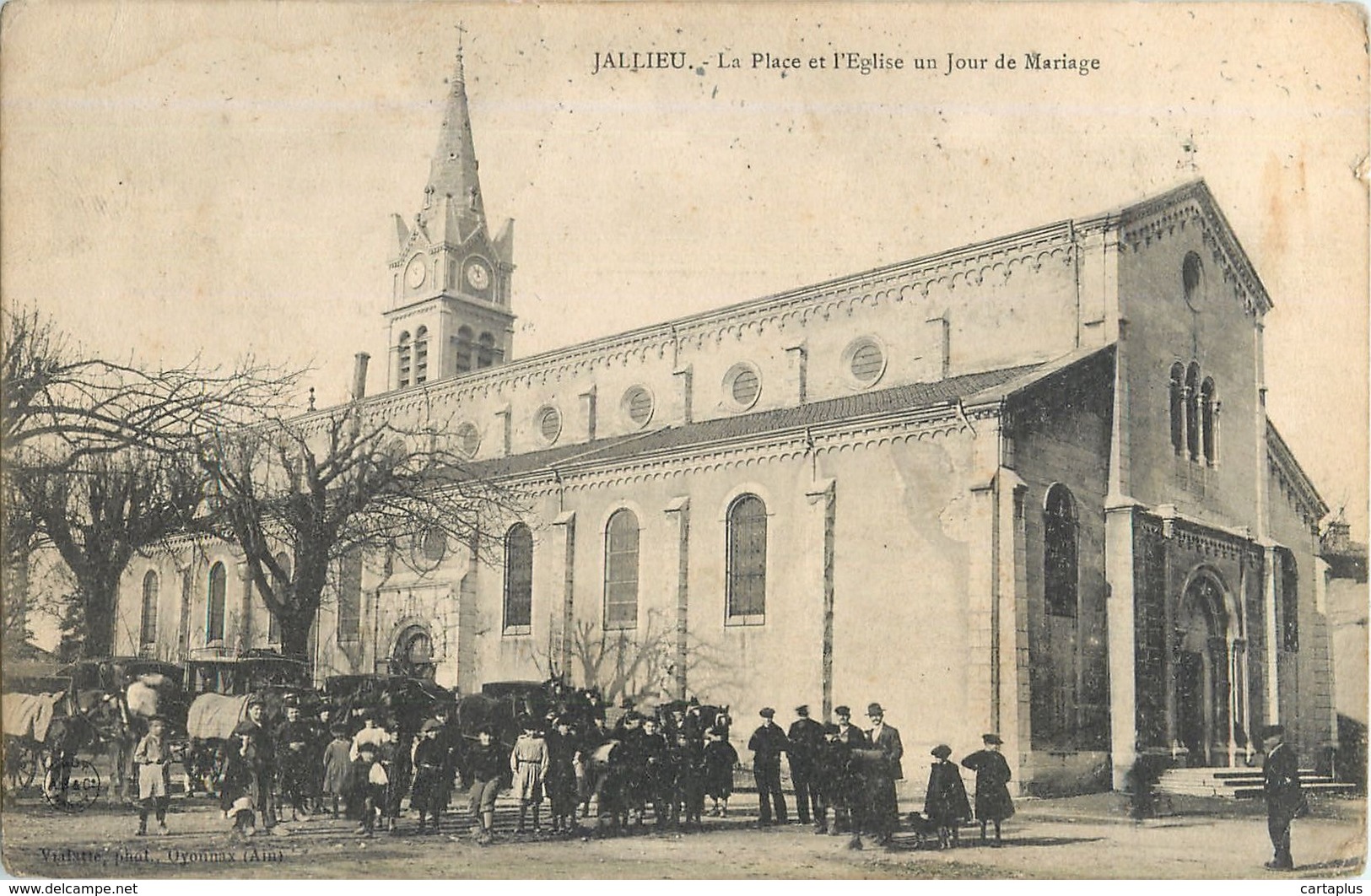 JAILLIEUX PLACE EGLISE JOUR DE MARIAGE 38 - Jallieu