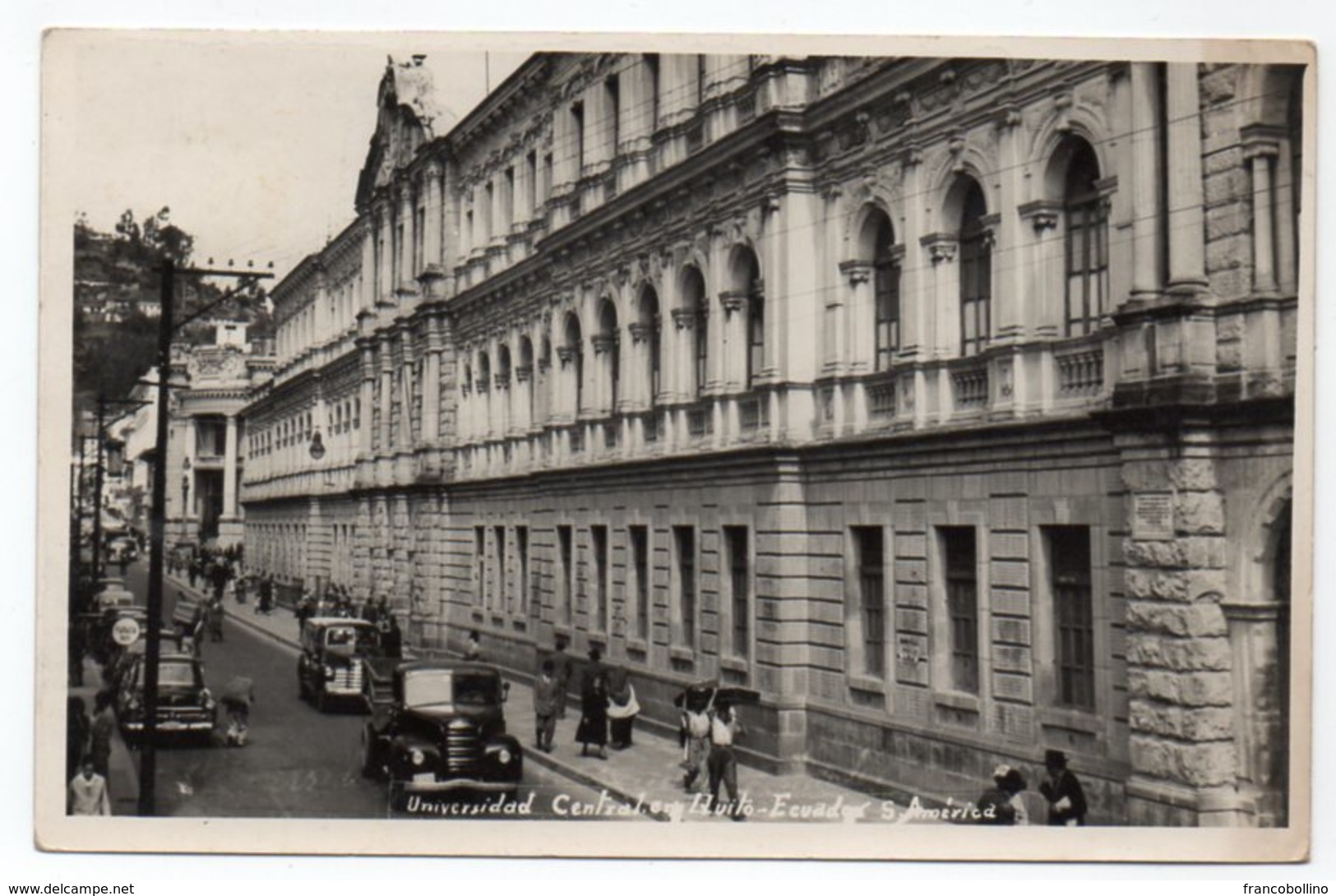 ECUADOR - QUITO UNIVERSIDAD CENTRAL / OLD CARS - Ecuador