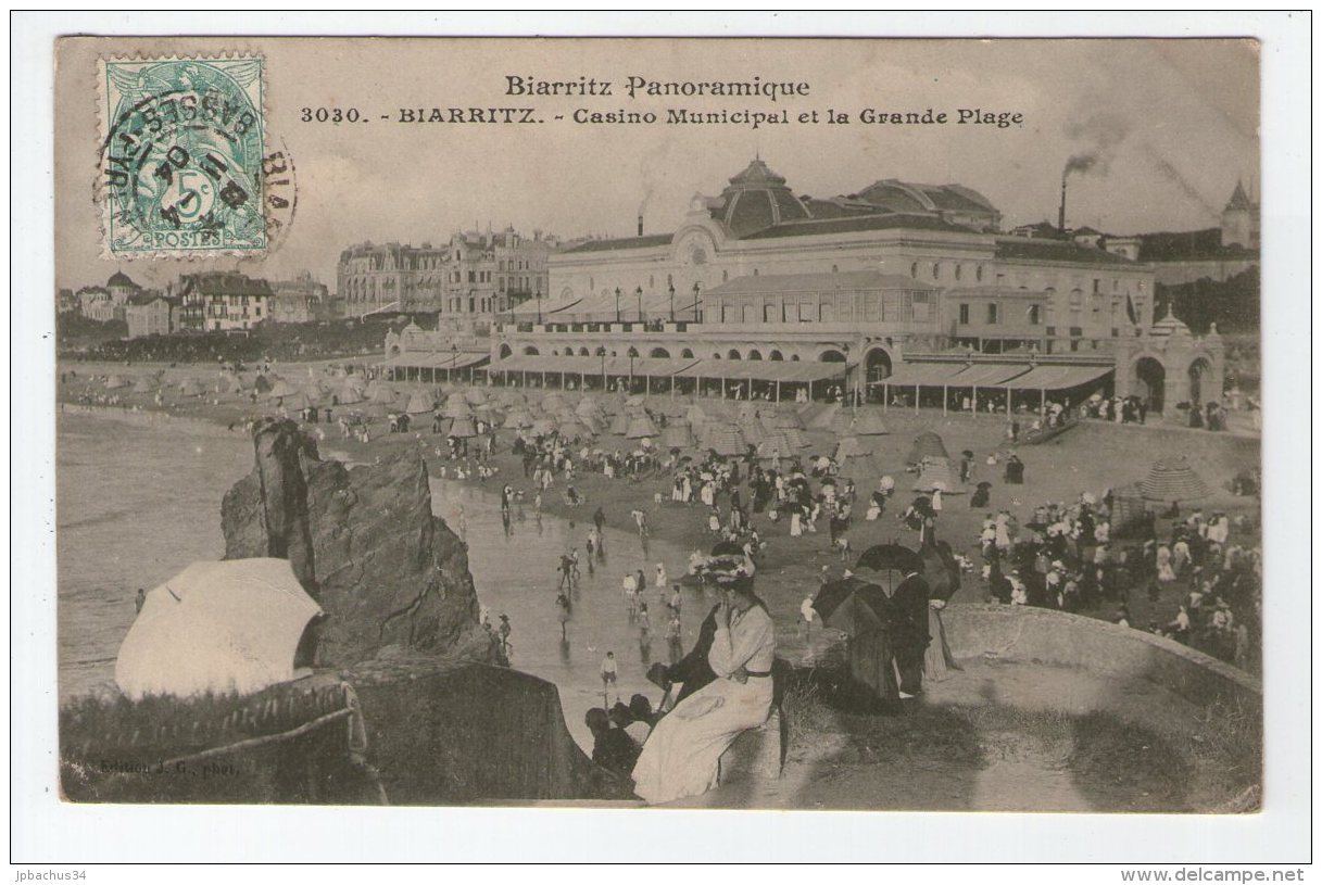 BIARRITZ.  CASINO MUNICIPAL ET LA GRANDE PLAGE - Biarritz