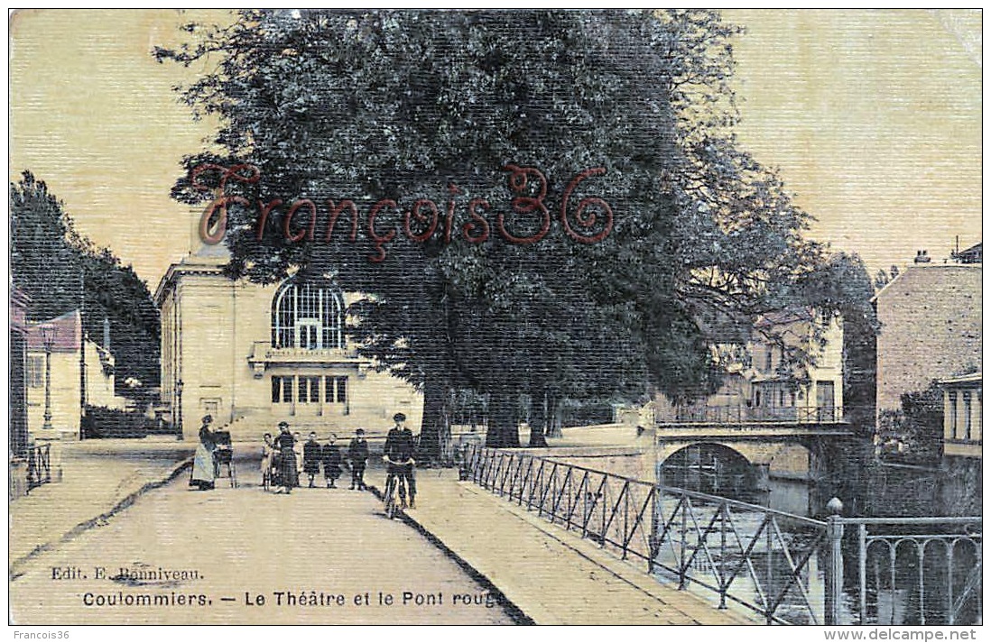 (77) Coulommiers - Le Théâtre Et Le Pont Rouge - CPA Colorisée - 2 SCANS - Coulommiers