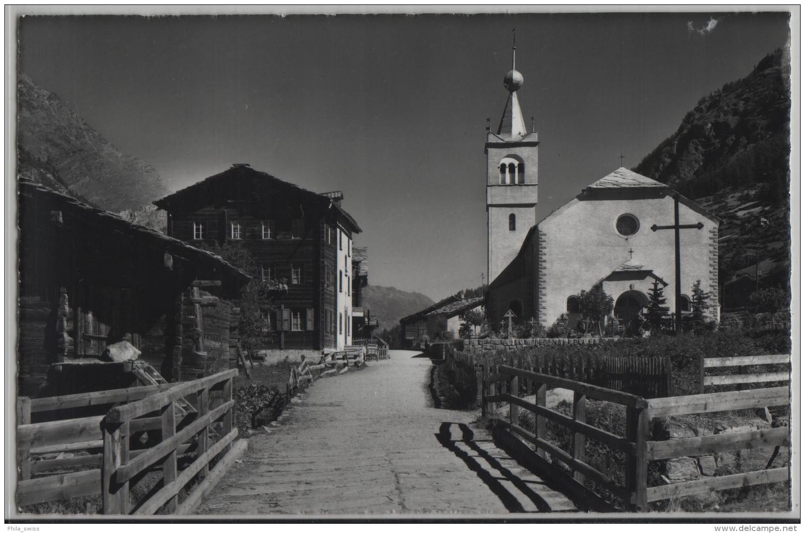 Täsch, Dorfpartie Mit Kirche - Photo: A. Perren-Barberini - Täsch