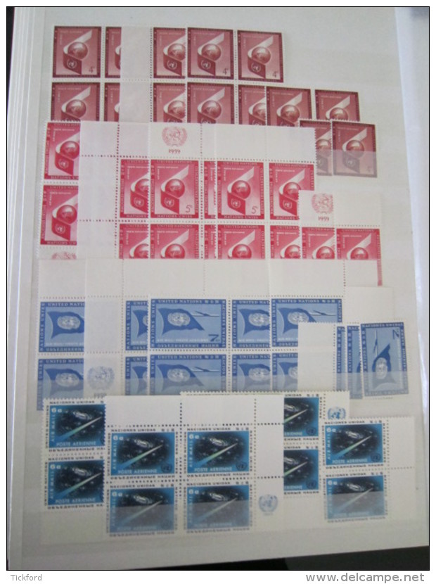 NATION UNIES  STOCK 3 BUREAUX  -  NEUFS ** MNH - 1951/1983  -  Poste, PA, BF - Cote Yvert + 5.000 &euro;