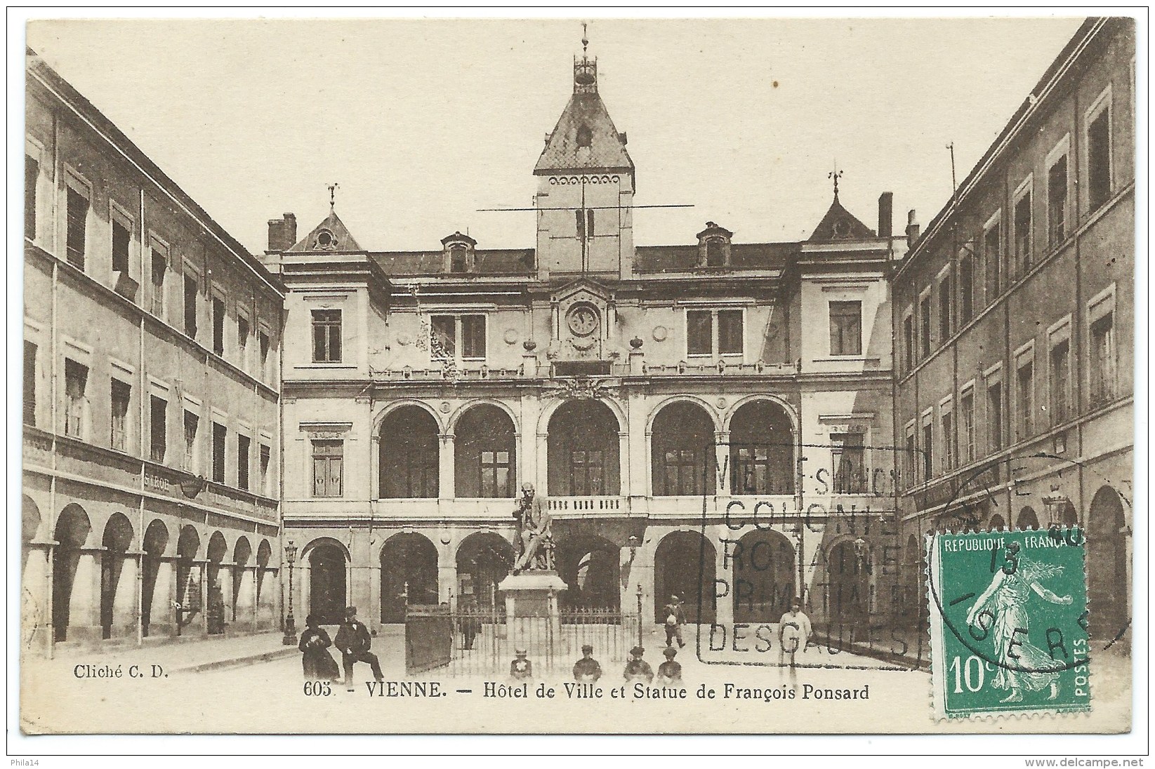 CP  / VIENNE / HOTEL DE VILLE ET STATUE DE FRANCOIS PONSARD / 1925 - Vienne