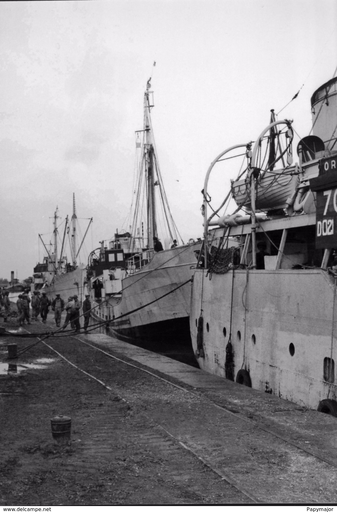 WW2 - Photo-carte - Bataille De Normandie - Liberty Ships Amarrés Au Quai à Cherbourg - 1939-45