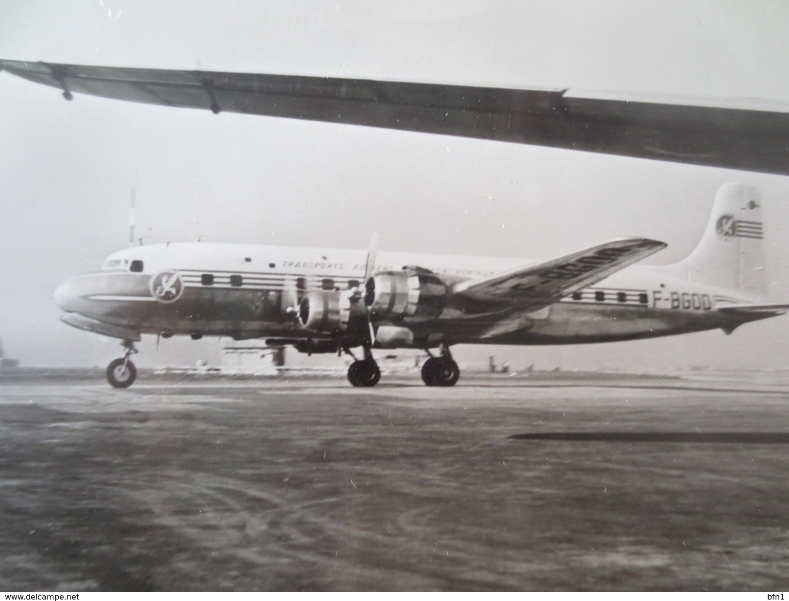 CPA TAI -  Cie DES TRANSPORTS AERIENS INTERCONTINENTAUX - D.C.6 B - VOIR PHOTOS - 1946-....: Modern Era