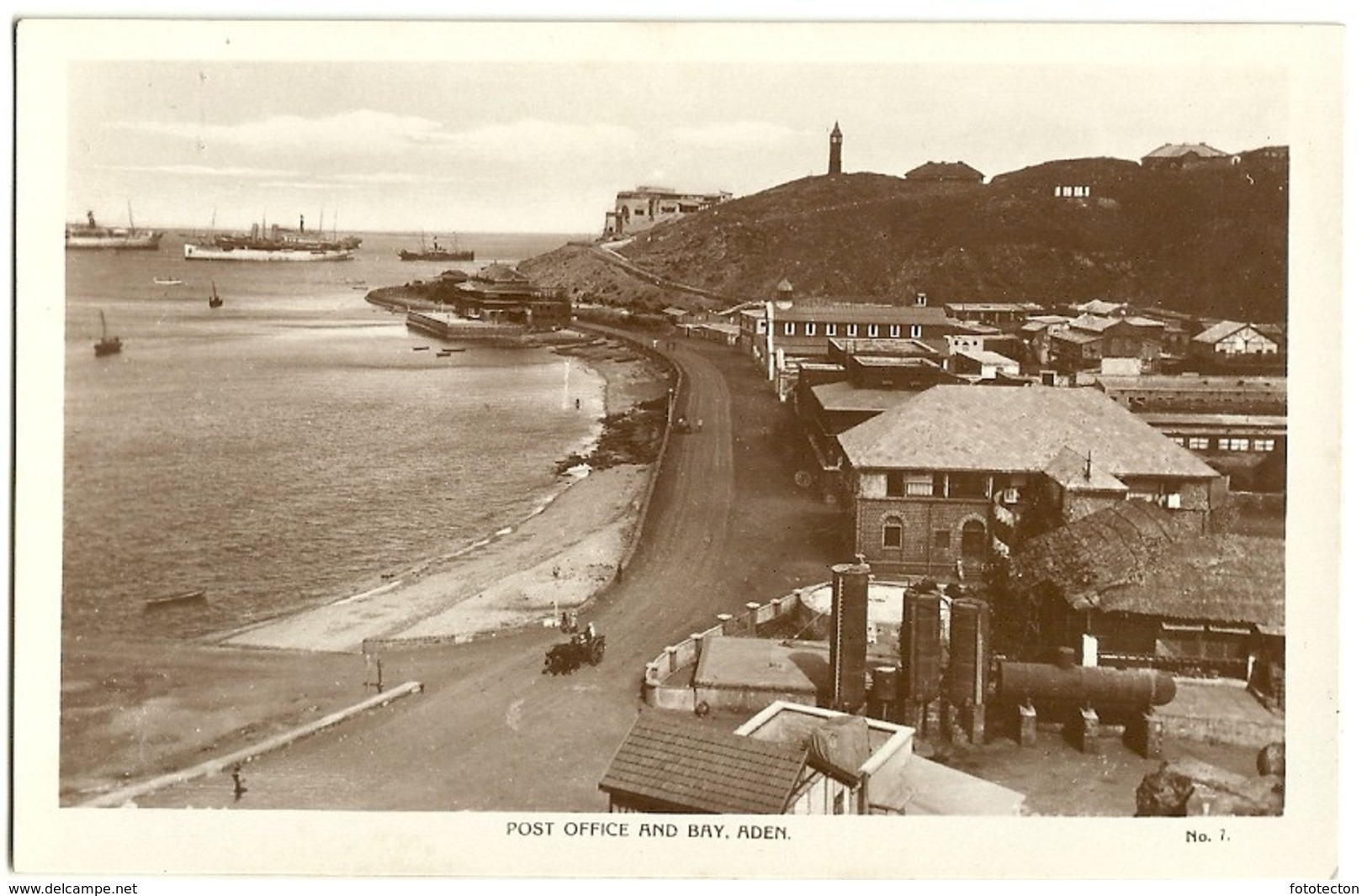 Aden - Yemen - Post Office And Bay - Yemen