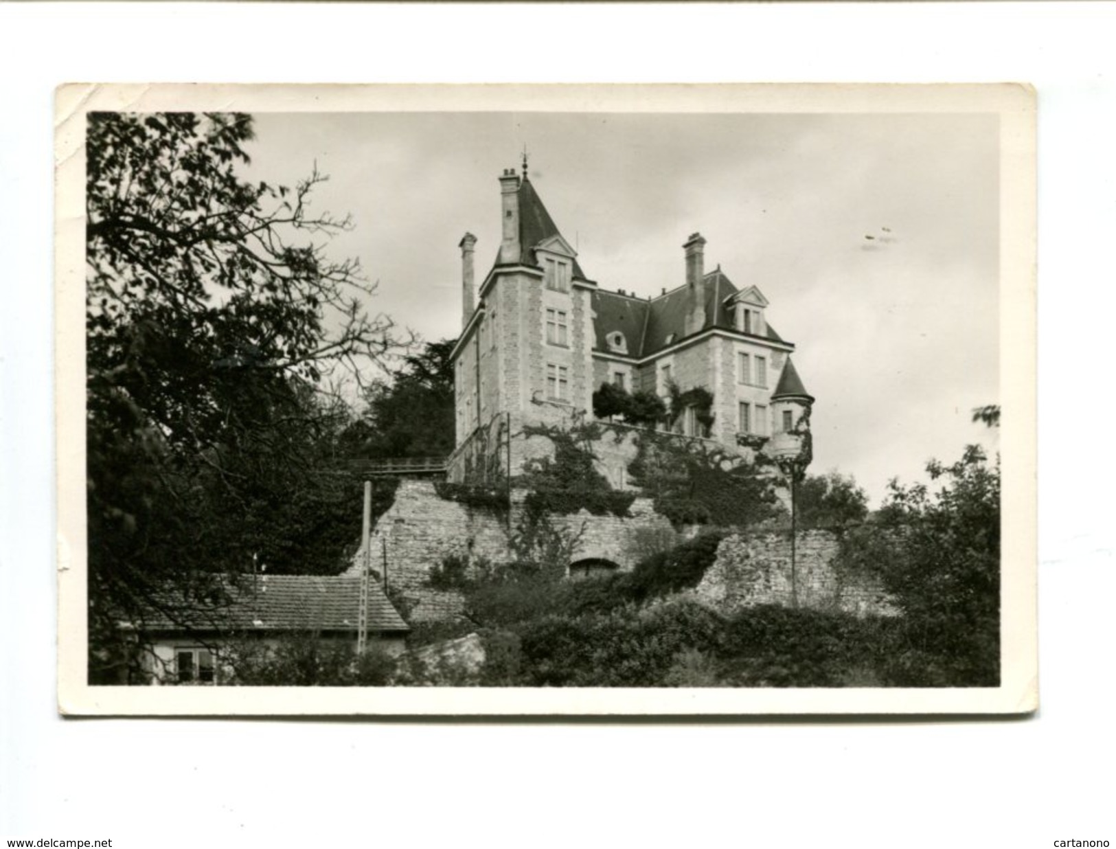 CP - ST AMAND MONTROND (18) - Chateau  De Montrond - Saint-Amand-Montrond