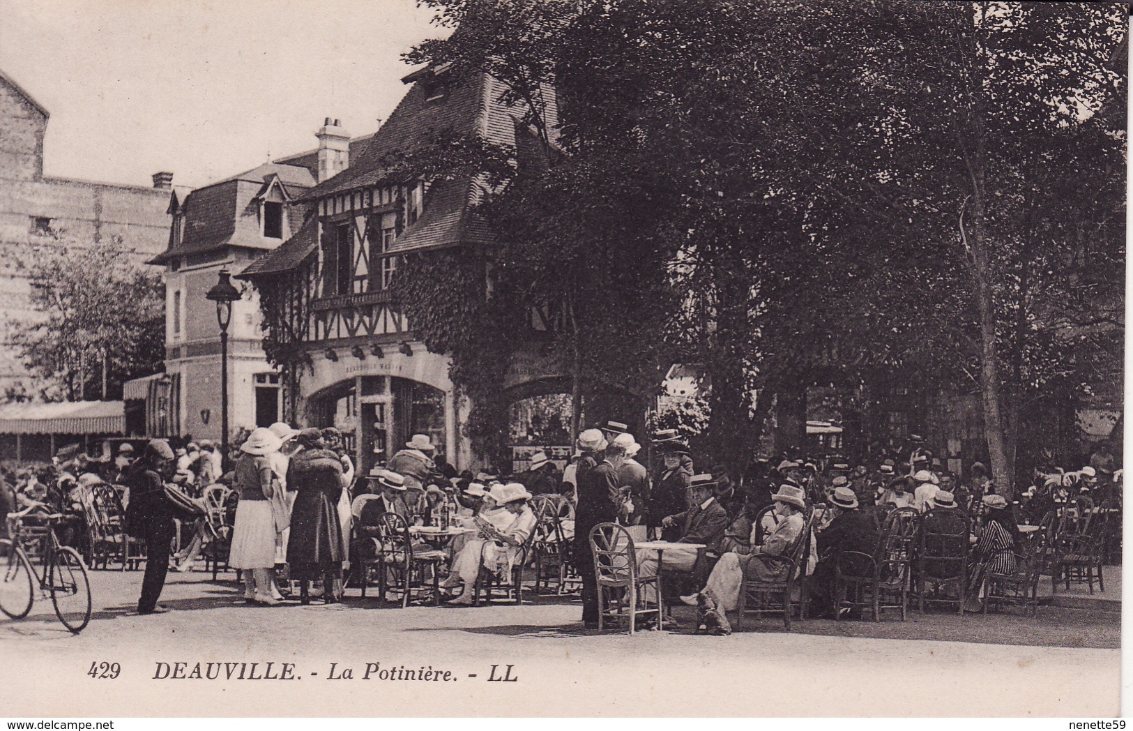 DEAUVILLE -- La Potinière Très Belle Animation  -- LL N° 429 - Deauville