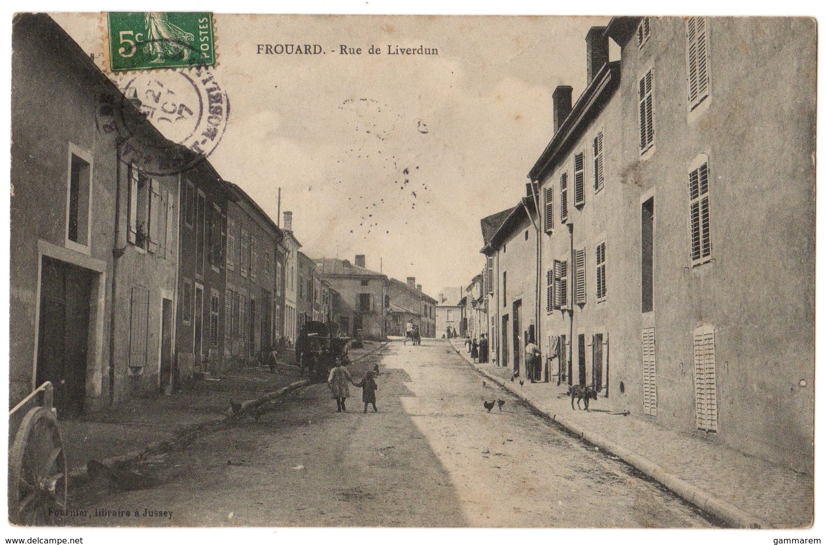 54 FROUARD - Rue De Liverdun Animée Et Rare - Cpa Meurthe Et Moselle - Frouard