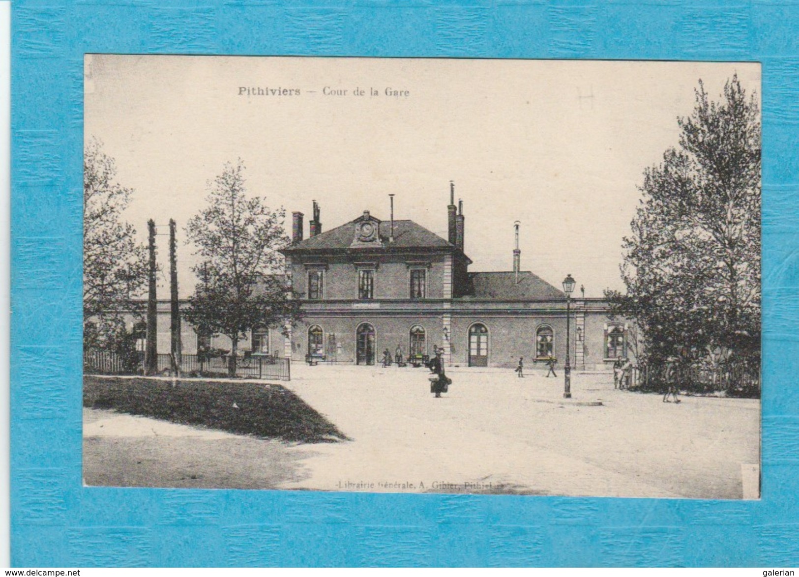 Pithiviers. - Cour De La Gare. - Pithiviers