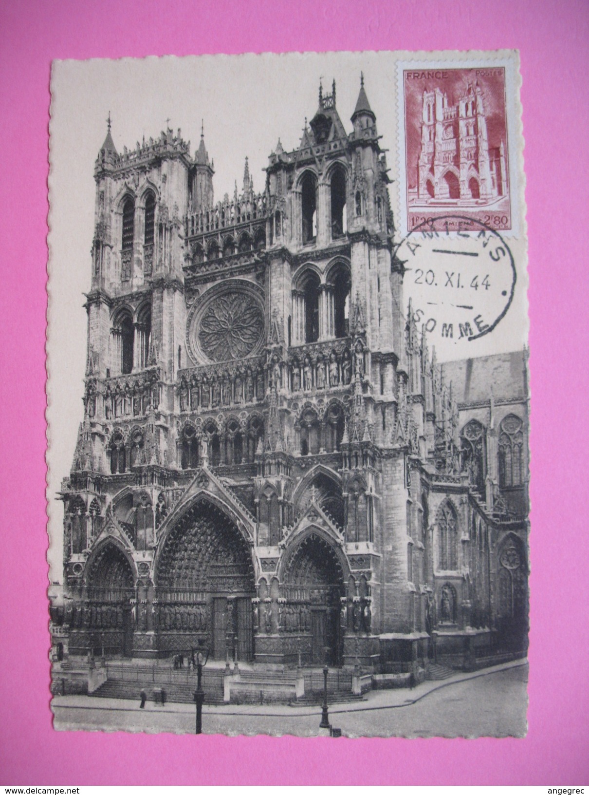 Carte-Maximum    N° 665 Cathédrale Amiens 1944 - 1940-1949