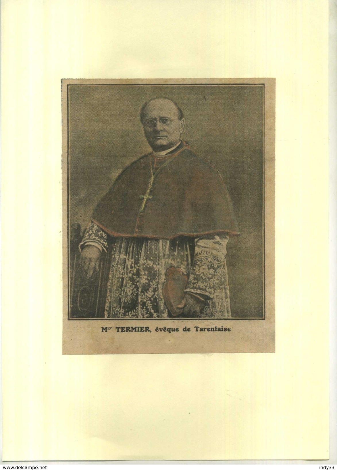 Mgr TERMIER EVÊQUE DE TARENTAISE  . REPRO DE PHOTO COULEURS DECOUPEE ET COLLEE SUR PAPIER . - Religion & Esotérisme