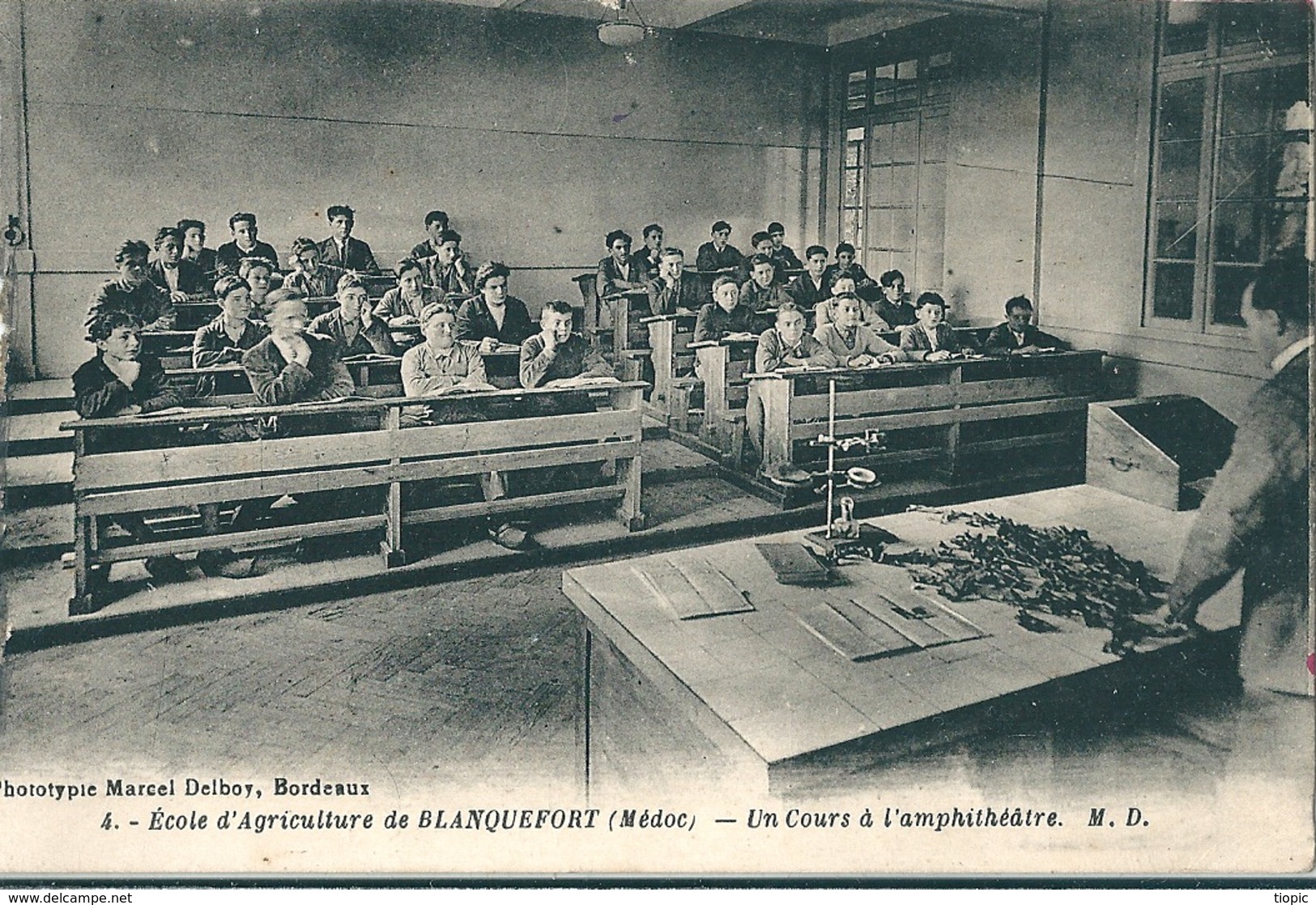 ECOLE  D' AGIRCULTURE  De  BLANQUEFORT  (  Médoc )  Un  Cours  à  L' Amphithéâtre   (   Personnages à Identifier ) - Blanquefort