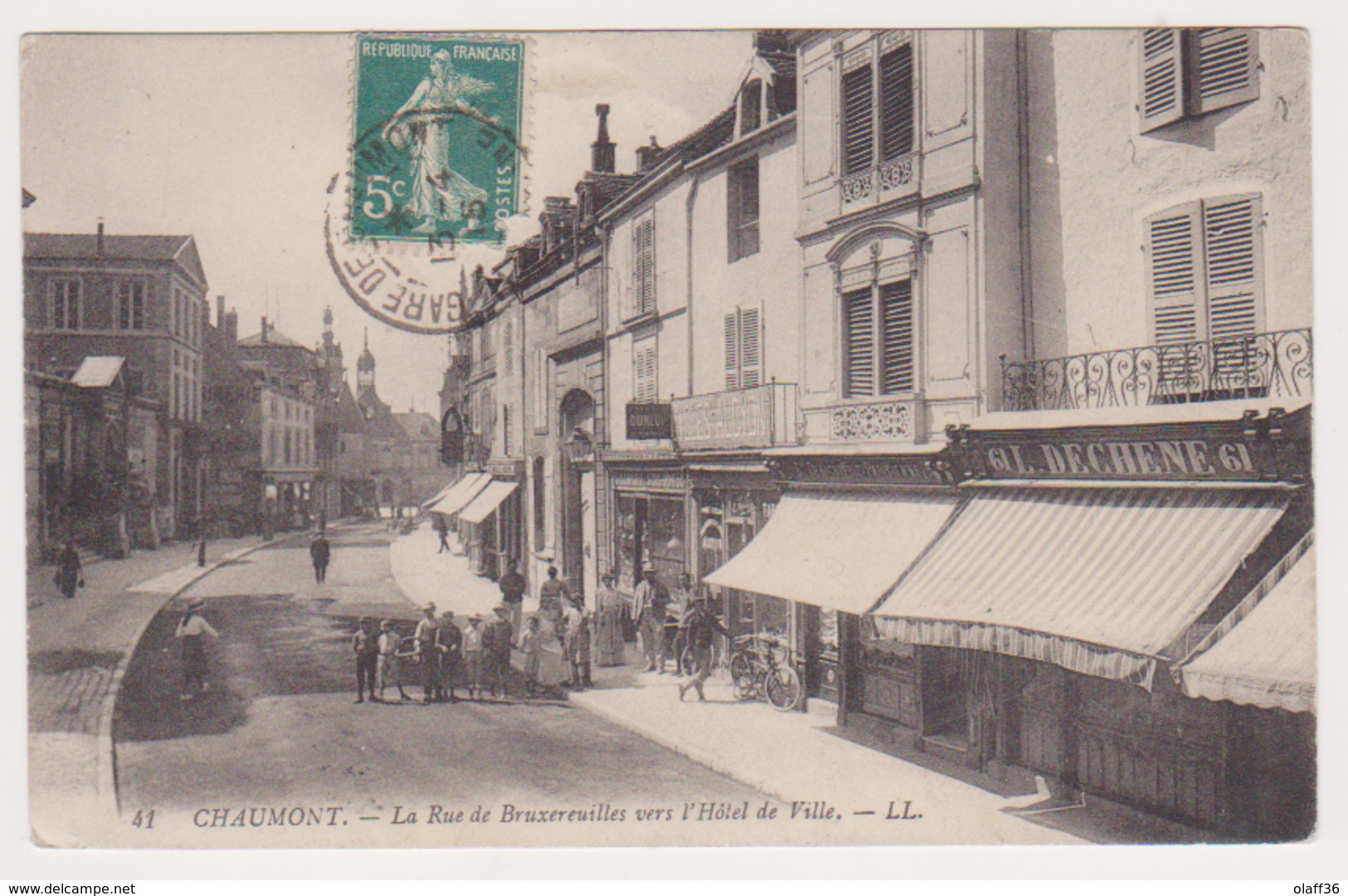 CPA HAUTE MARNE 52   CHAUMONT La Rue De Bruxereuilles Vers L'Hautel De Ville  N°41 - Chaumont