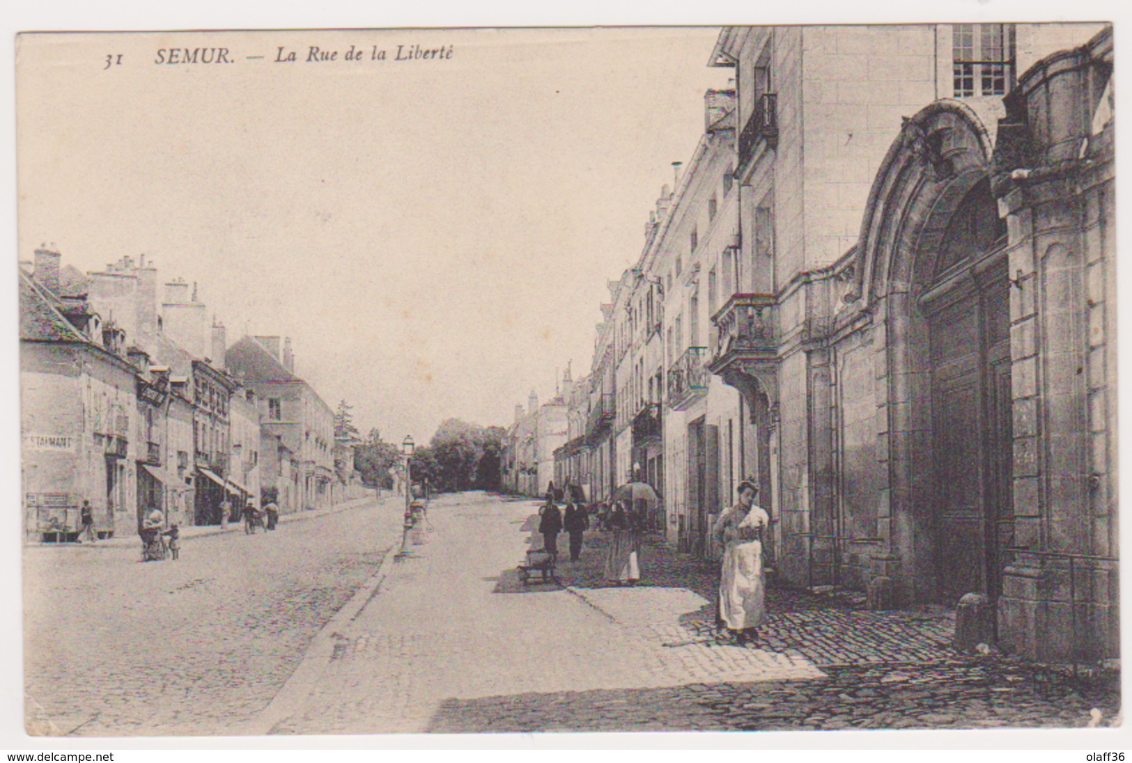 CPA CÔTE D'OR  21  SEMUR Laa Rue De La Liberté N°31 - Semur