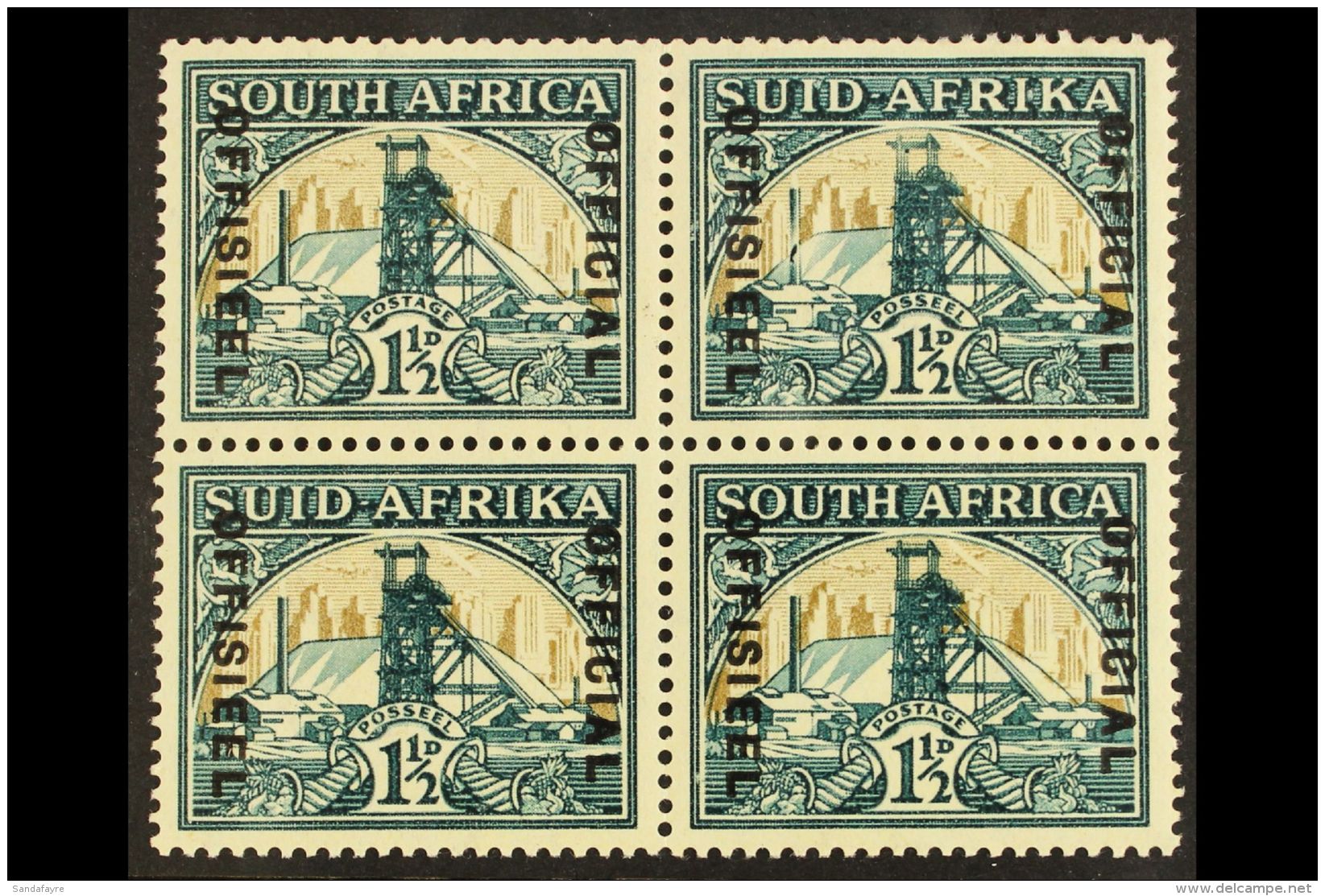 OFFICIAL VARIETY 1935-49 1&frac12;d Wmk Inverted, "Broken Chimney" Variety In A Block Of 4, SG O22/22ab, Slight... - Non Classificati