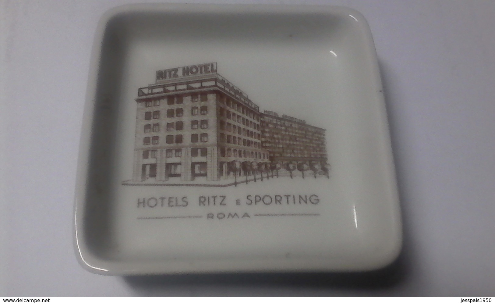 (013) - Cendrier Porcelaine - Hotels Ritz - Made In Italy - Porcelaine