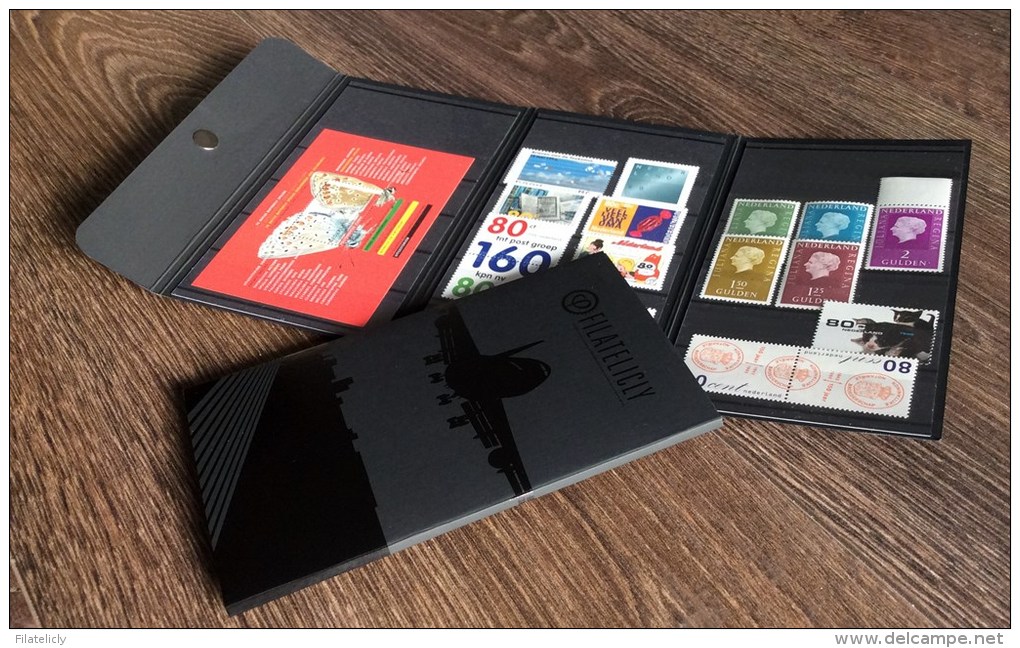 Pocket Stamp Album CITIES Amsterdam Airport &ndash; Limited Edition - Free Shipping In NL - Formato Piccolo, Sfondo Nero