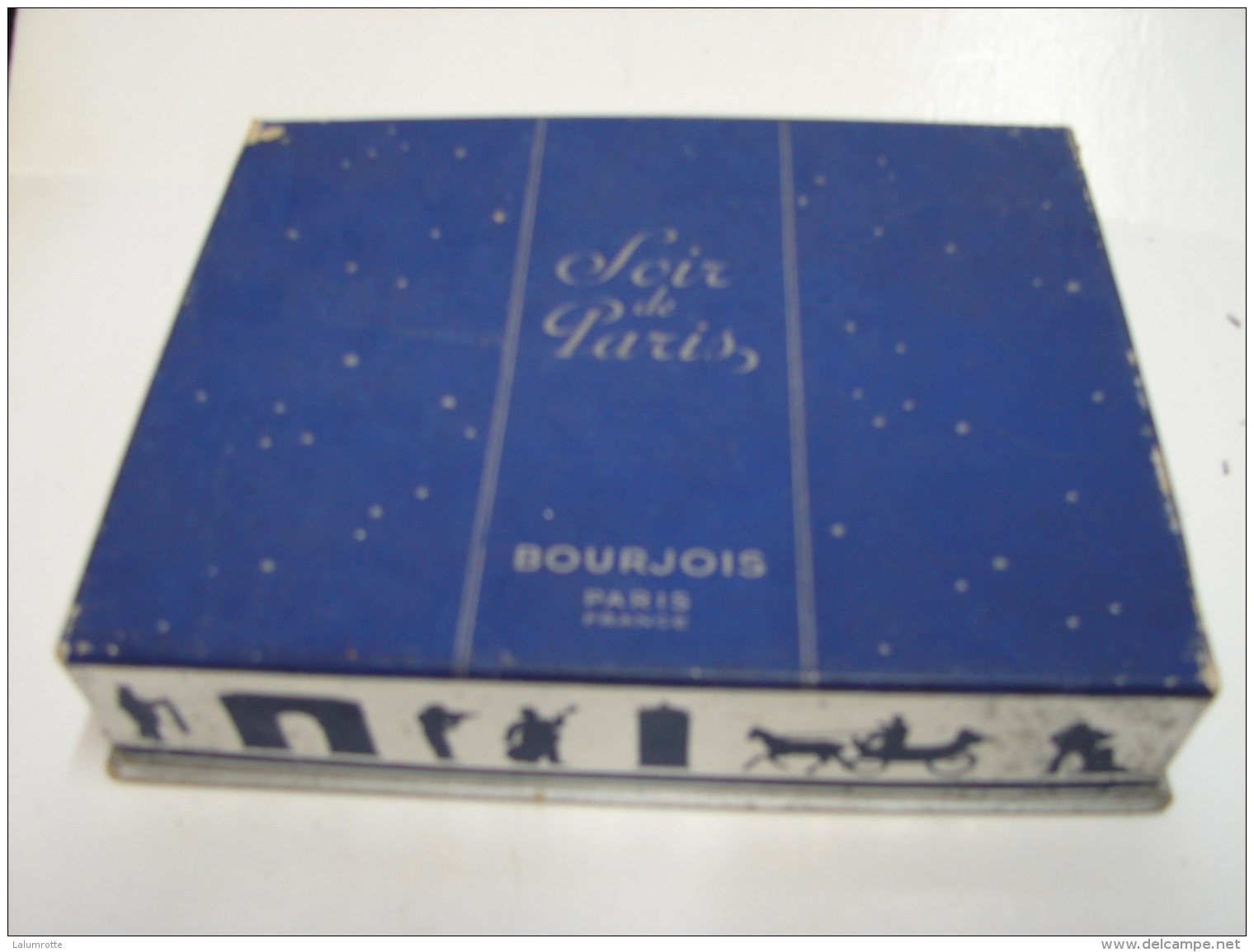 Lot. 722. Boîte En Carton Soir De Paris - Dozen