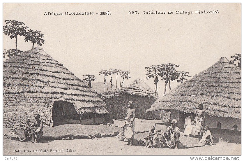 Afrique - Guinée - AOF - Intérieur Village Djallonké - Guinea
