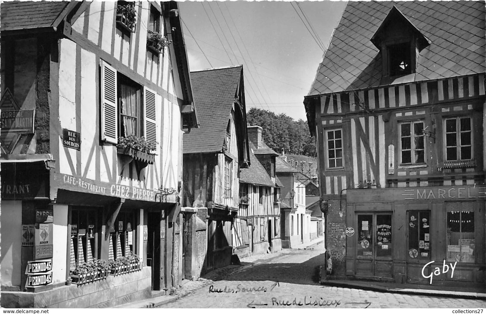 27-BERNAY- VIEILLES MAISONS NORMANDES RUE DE LISIEUX ET RUE DES SOURCES - Bernay