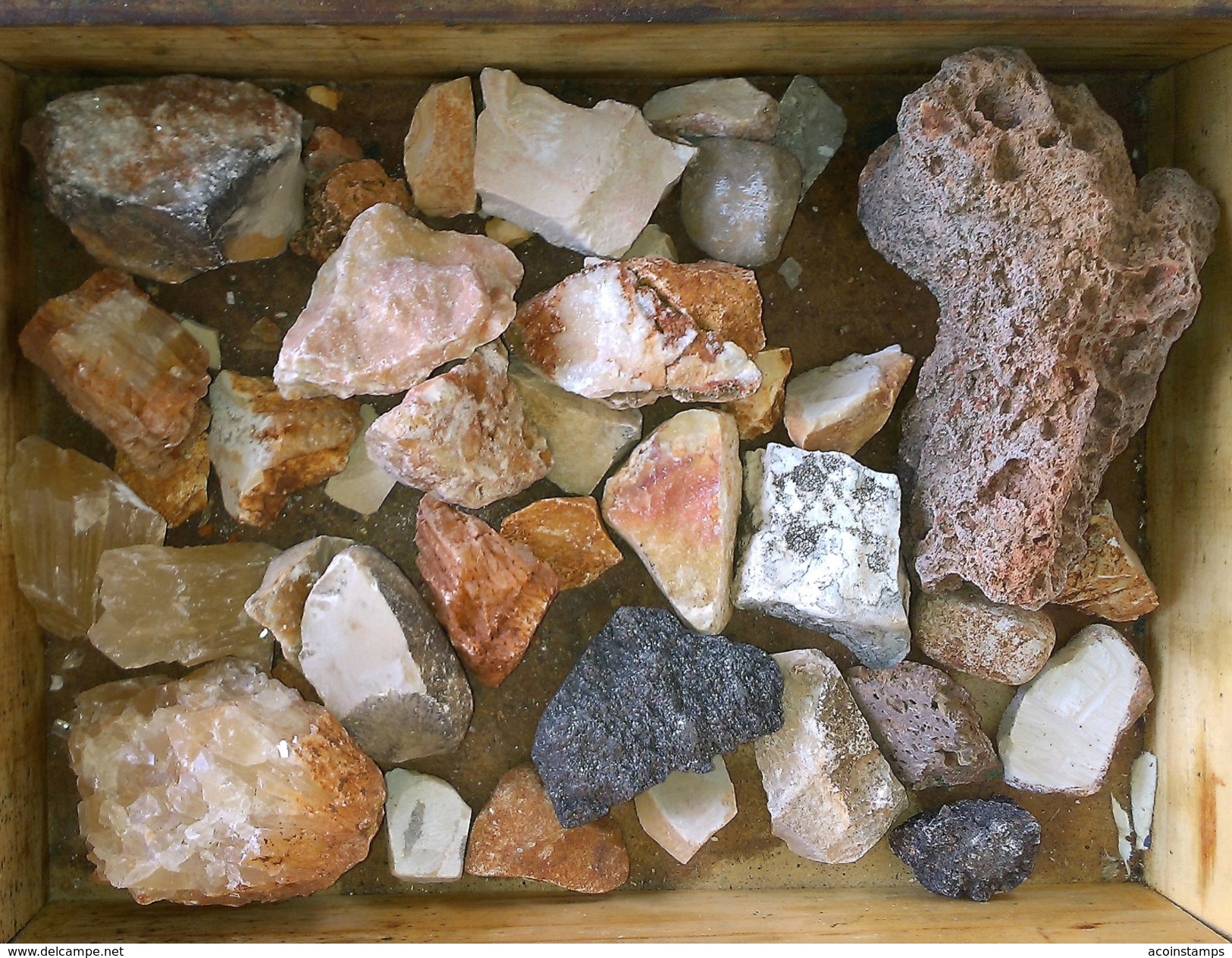 Interesting Stones 1420 GRAM FROM ISRAEL HOLY LAND You Also Can Buy Some Of Them - Other & Unclassified