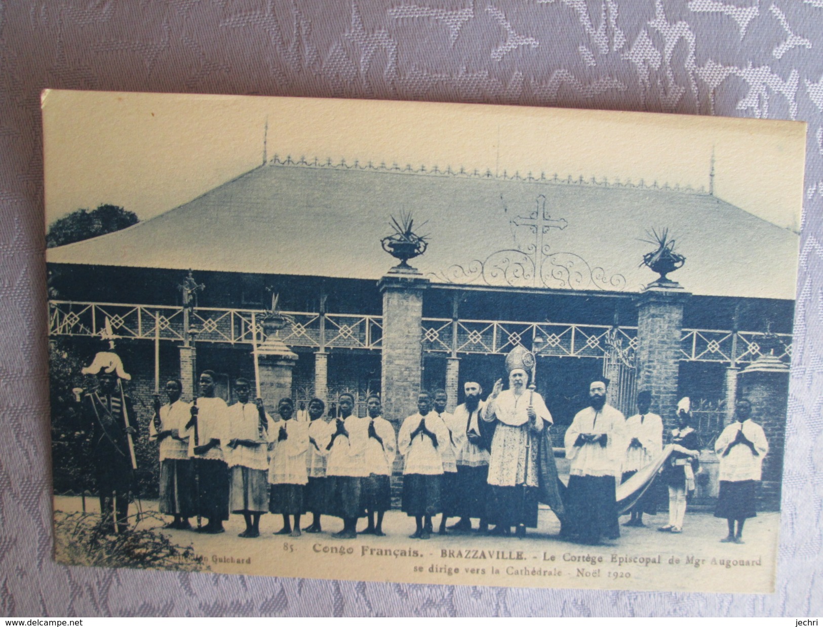 CONGO .   BRAZAVILLE. LE CORTEGE EPISCOPAL DE  MGR AUGOUARD - Brazzaville