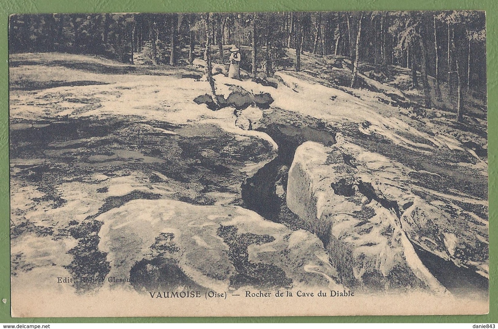 CPA - OISE - VAUMOISE - ROCHER DE LA CAVE DU DIABLE - Petite Animation - édition Robert Glesener - Vaumoise