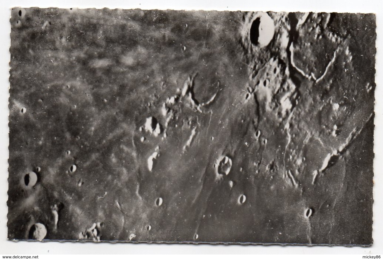 Astronomie--Observatoire Du Pic Du Midi De Bigorre-Lune---Cirques,Montagnes Et Vallées Lunaires - Astronomie