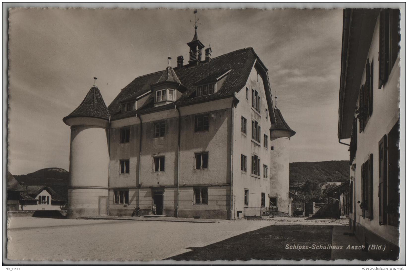 Schloss-Schulhaus Aesch Baselland - Animee - Photo: J. Gaberell No. 15279 - Aesch