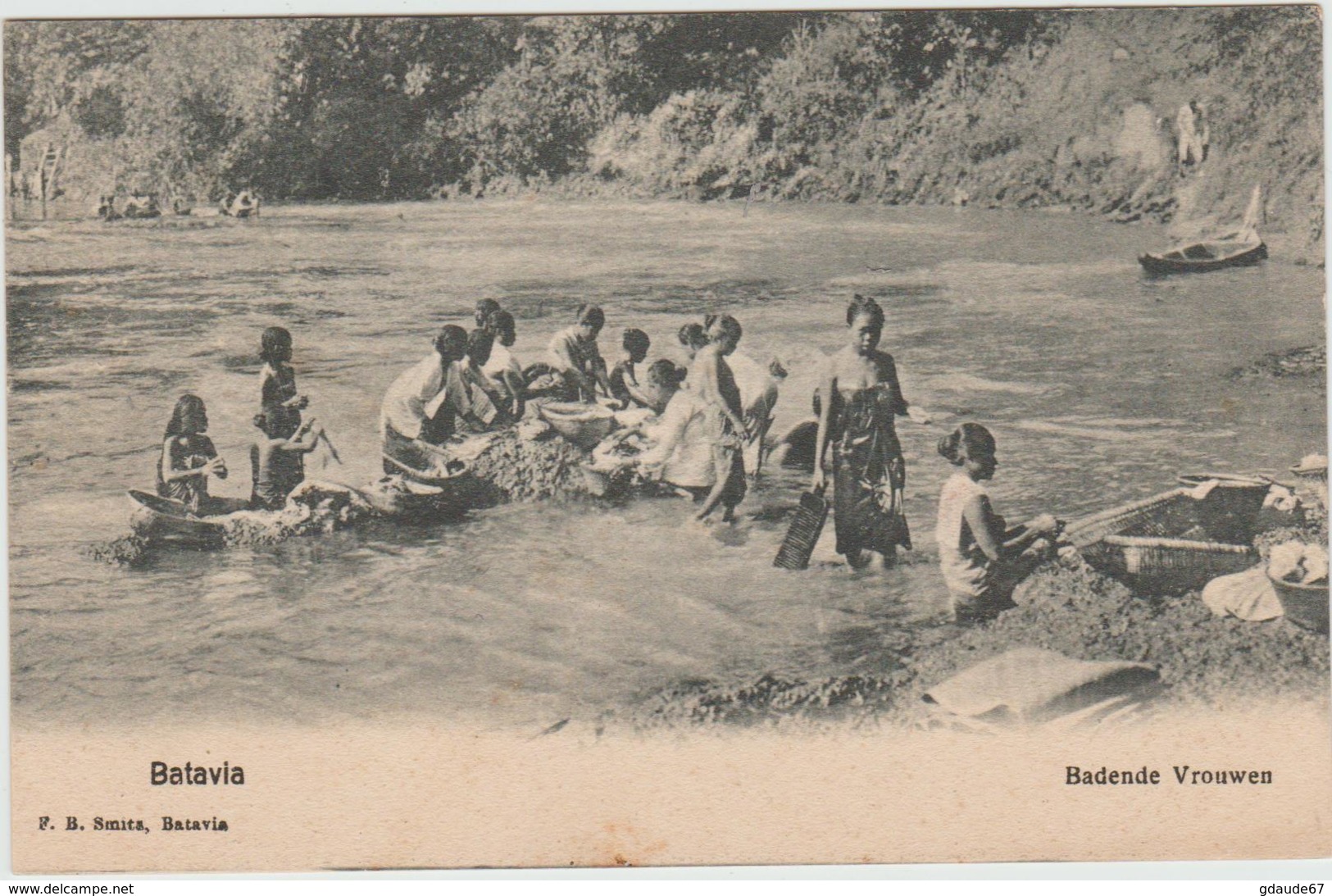 BATAVIA (INDES NEERLANDAISES / INDONESIE) - BADENDE VROUWEN - Indonésie