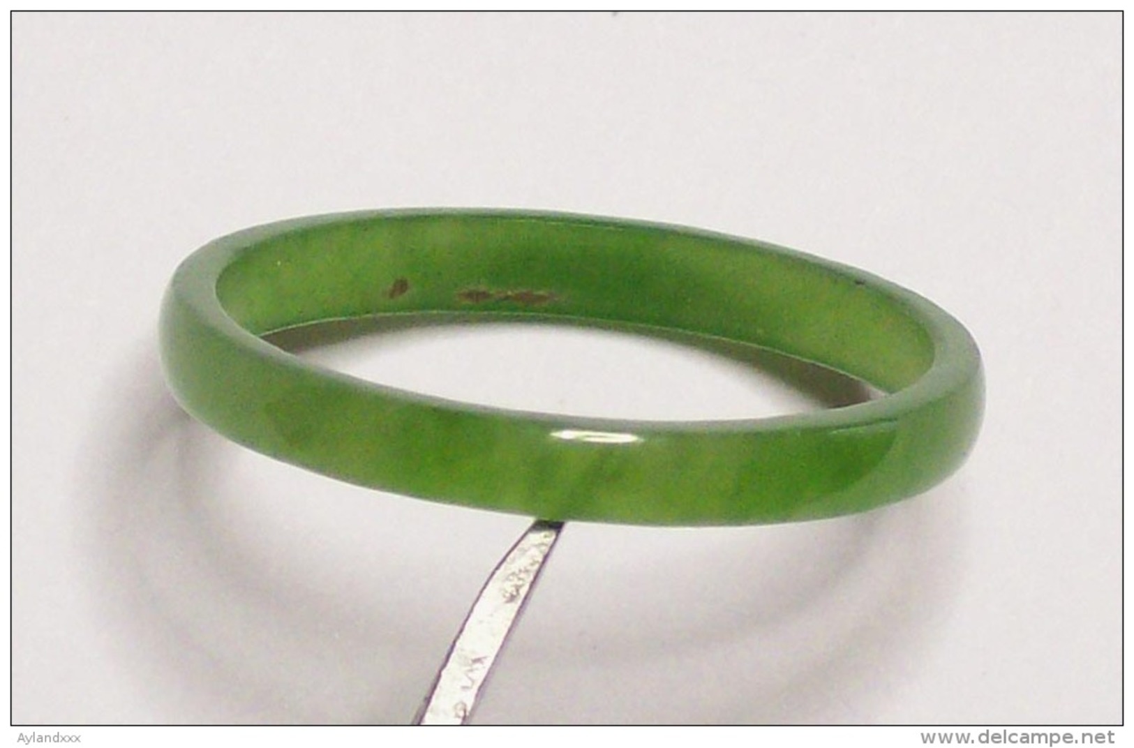 CINA (China): Fine Chinese Green Nephrite Jade Ring - Arte Orientale